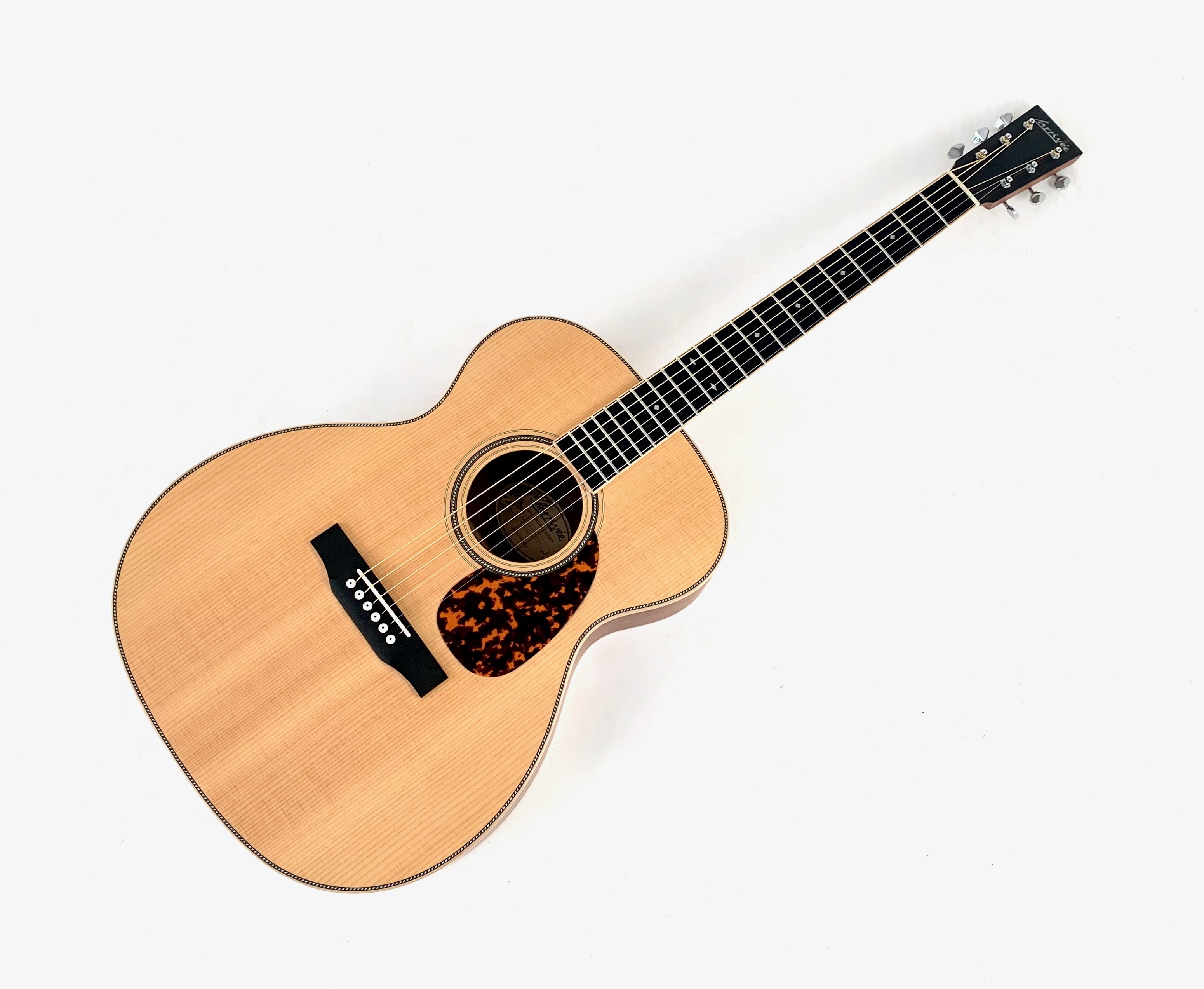 Larrivée OM-40 Mahogany 2022 Natural Legacy Series