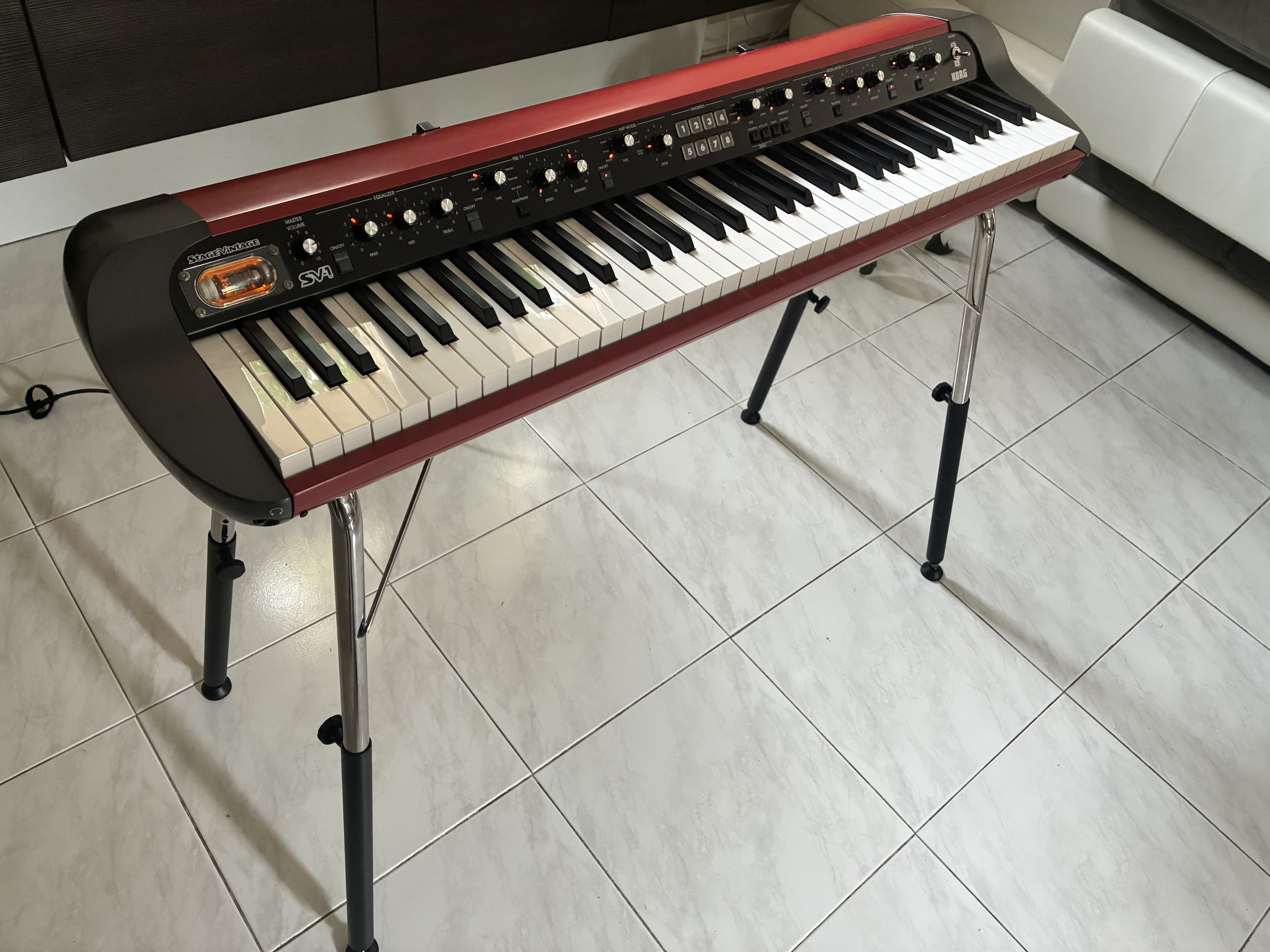 ? Piano de scène Korg SV-1 Rouge (73 touches)