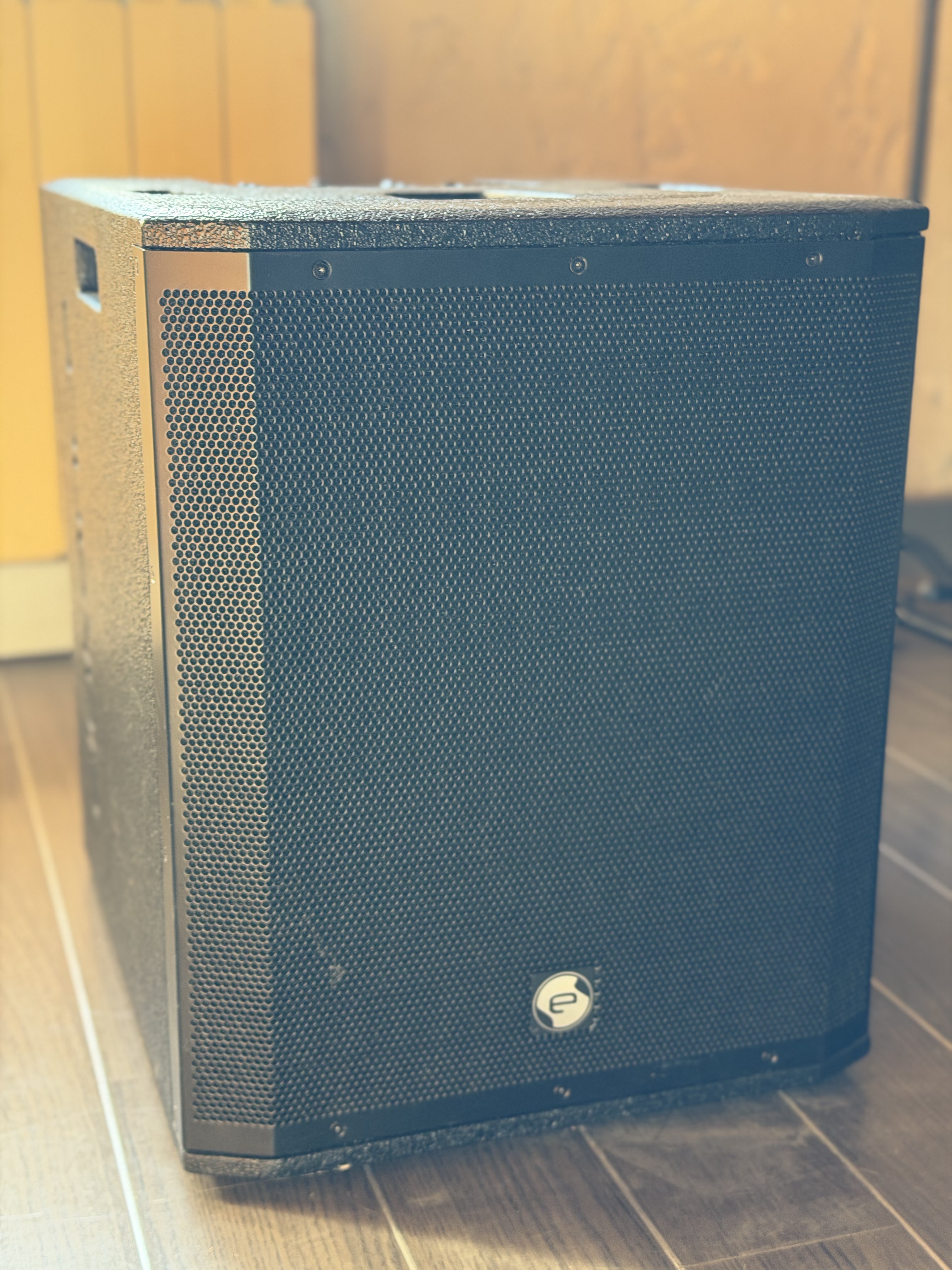 Elokance Line Club 1000w TBE