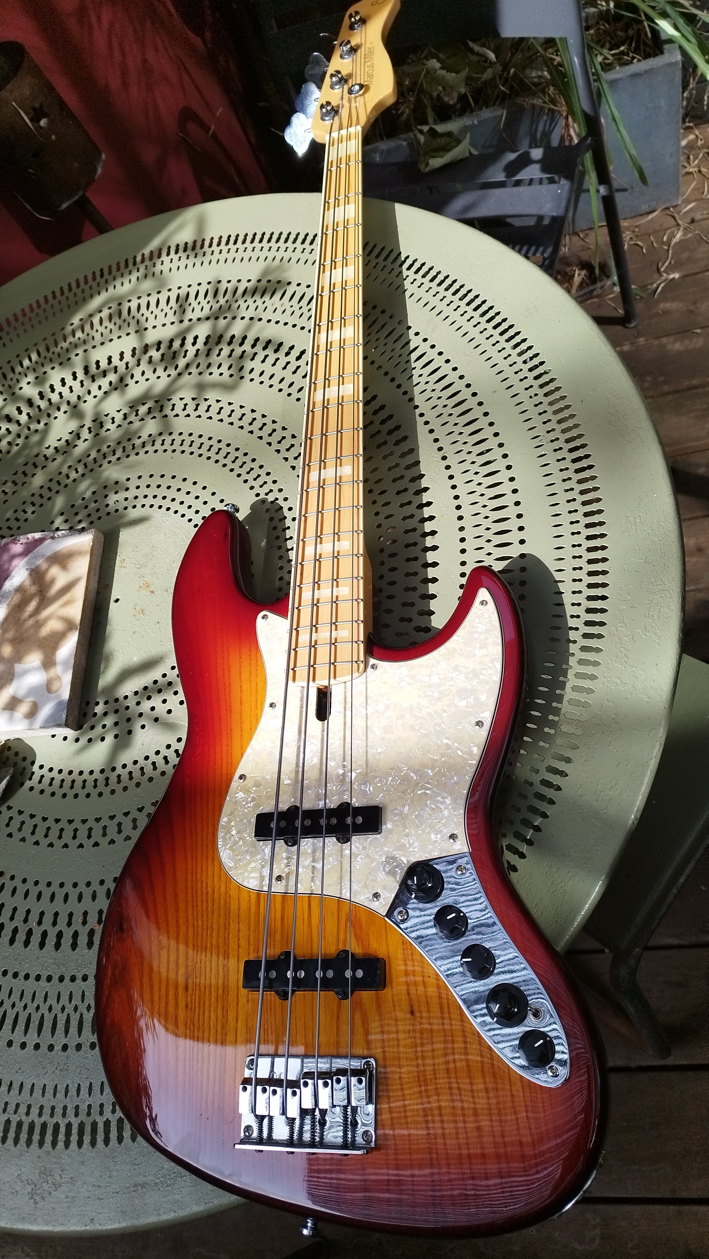 Vends Jazz Bass Sire Marcus Miller V7 4ST
