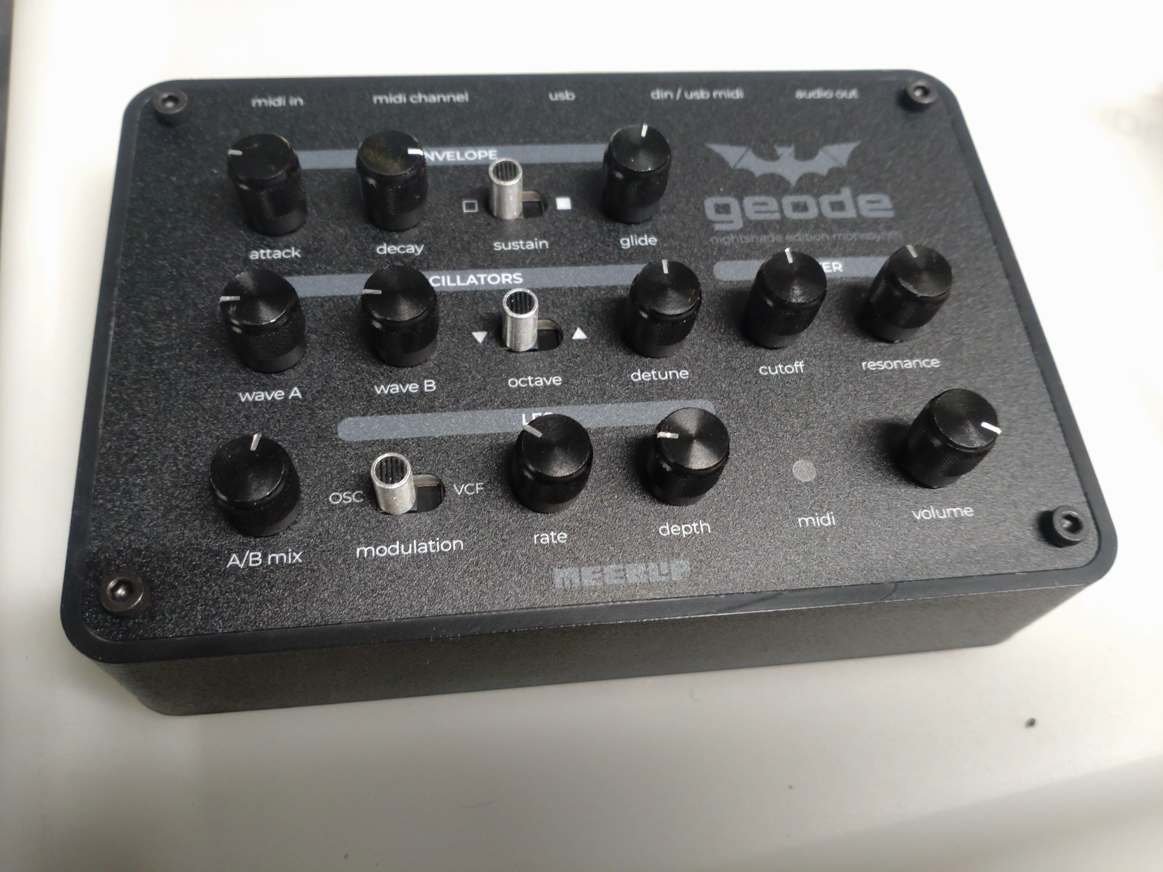 GEODE Edition Nightshade signé