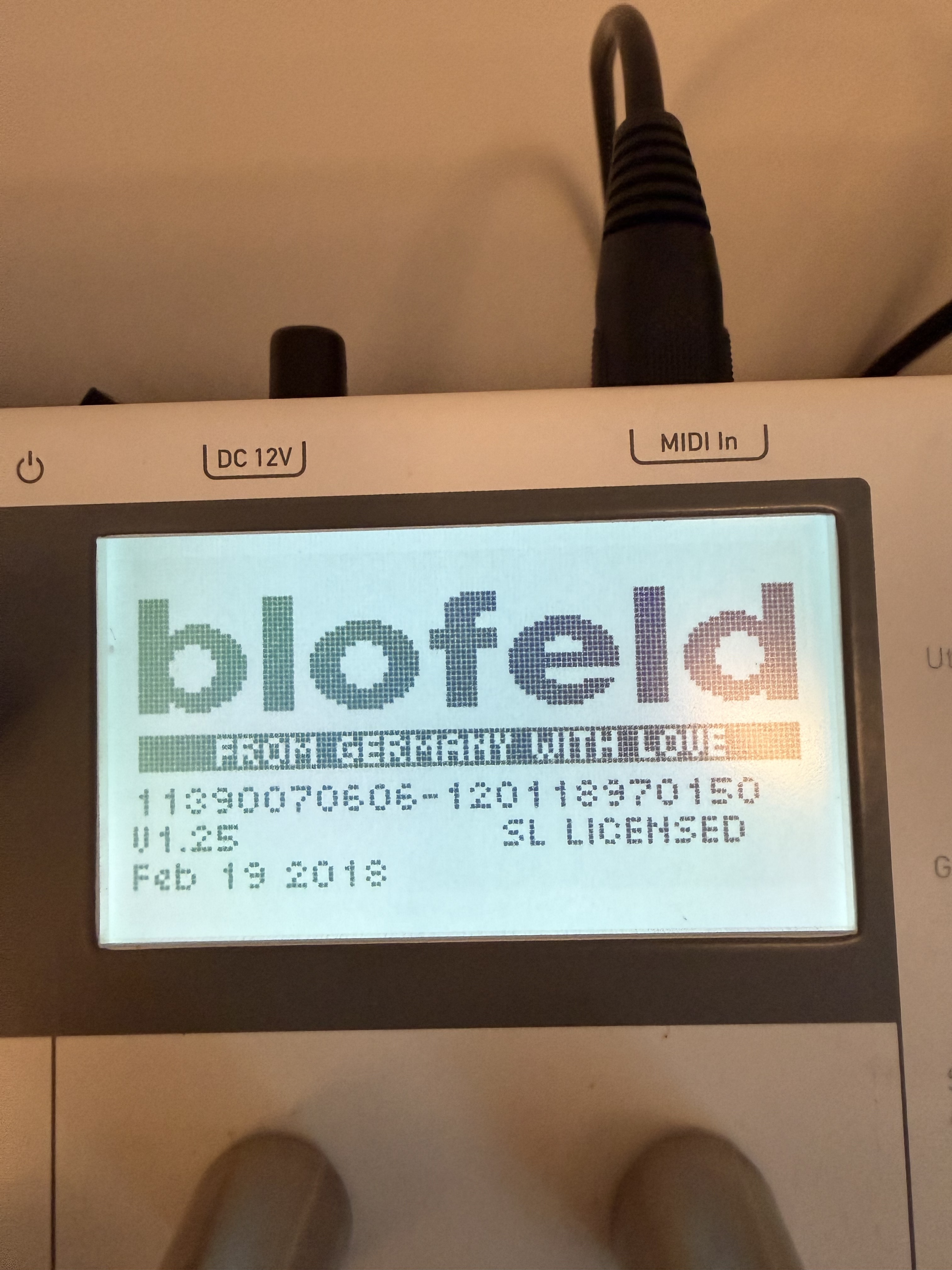 Waldorf Blofeld + Licence SL + Stand