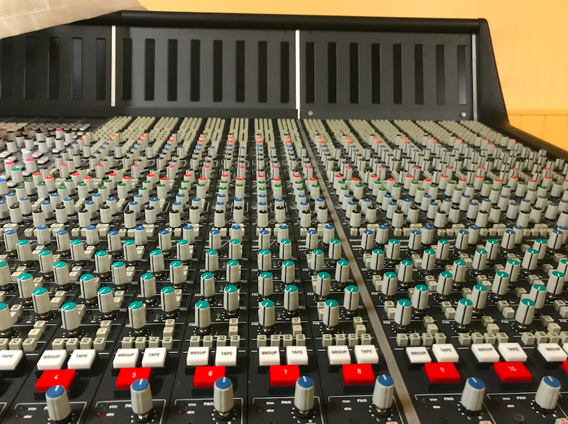 Vend tranches complètes de SSL 9000 J pour mise en rack ou spare sur console existante