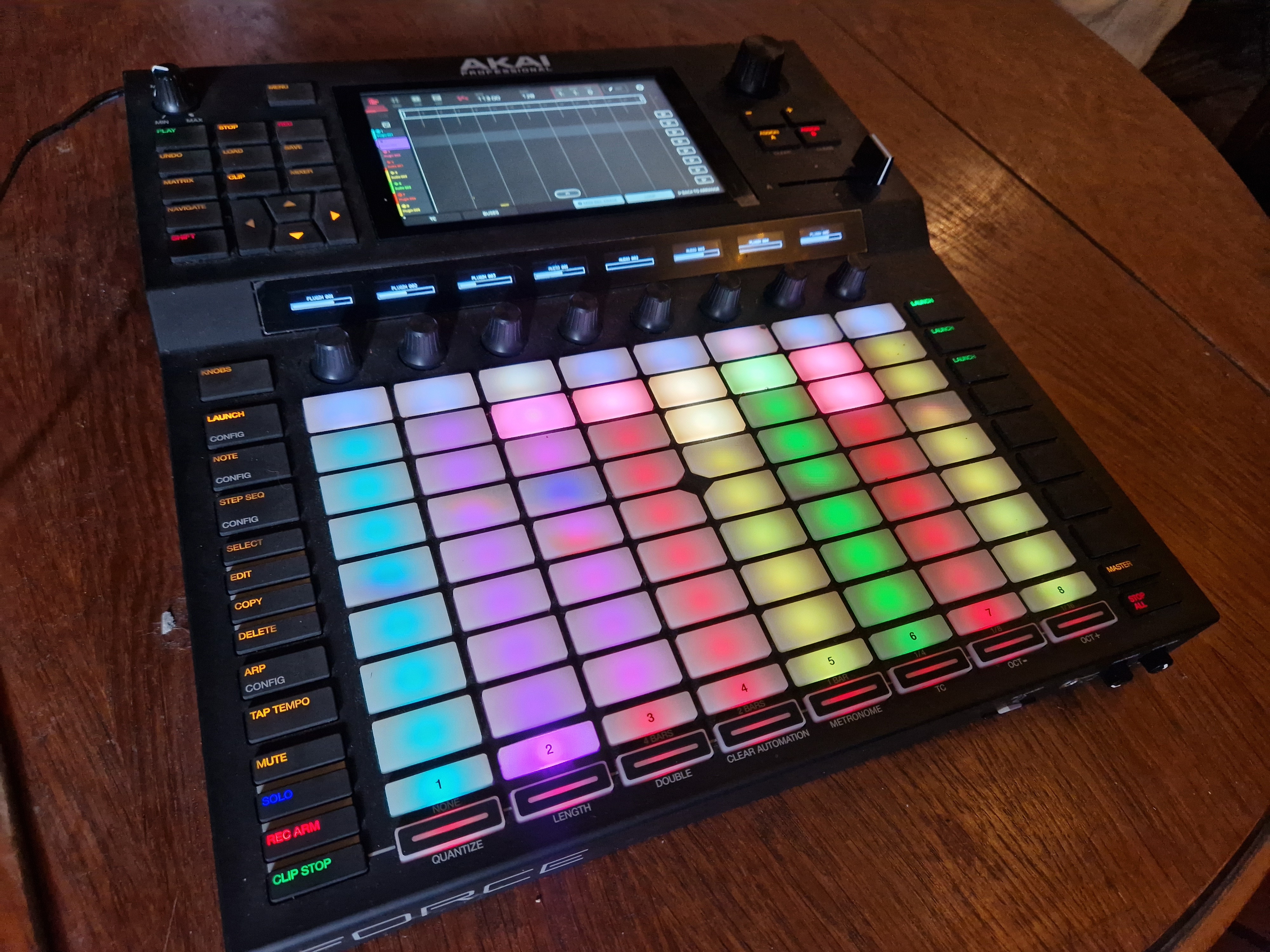Akai Force + HDD 1 tera
