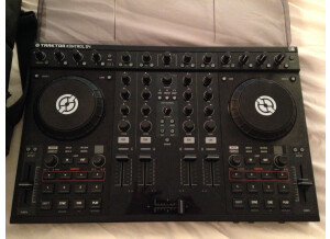 Native Instruments Traktor Kontrol S4 (69019)