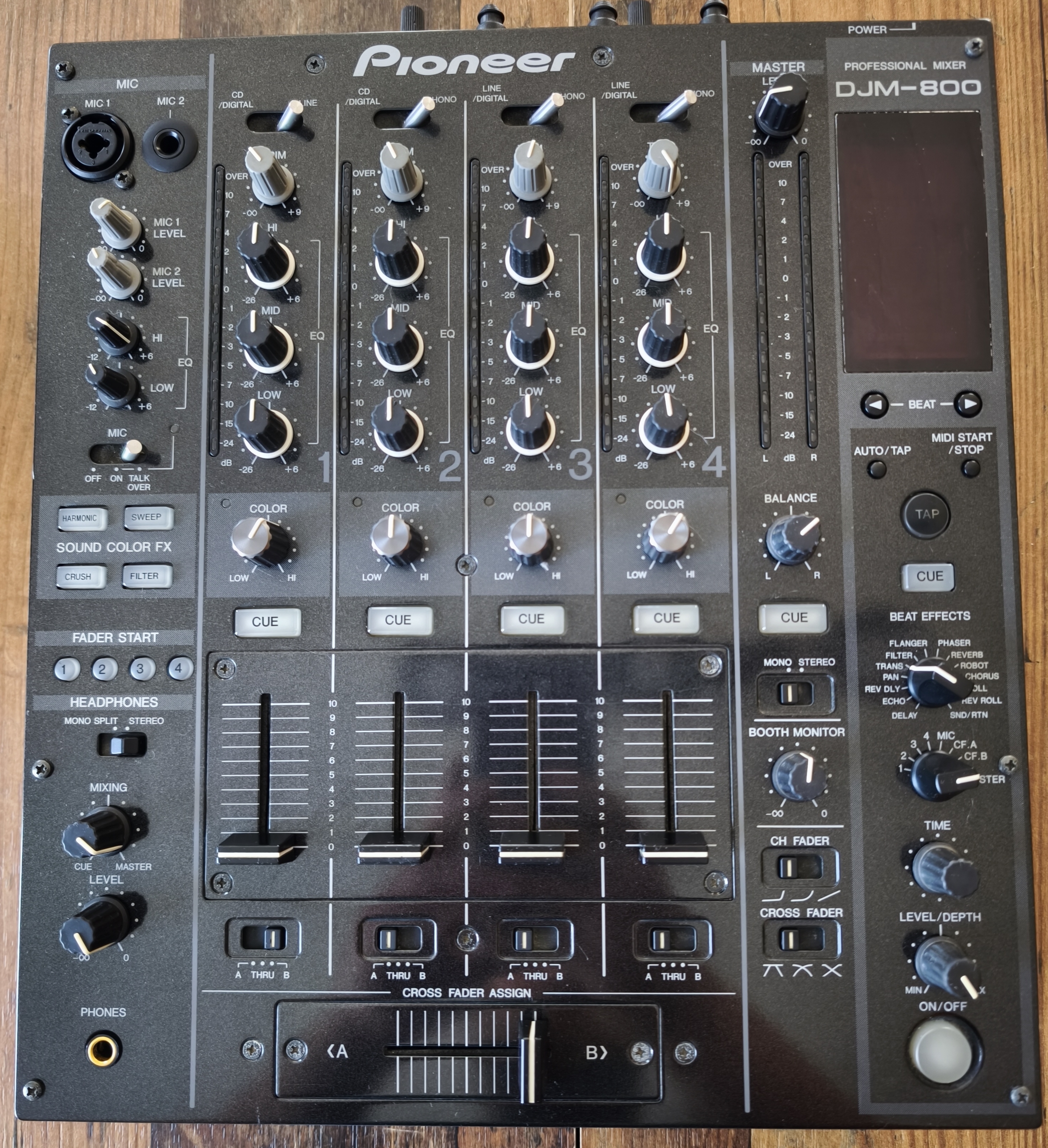 Vends Pioneer DJM-800
