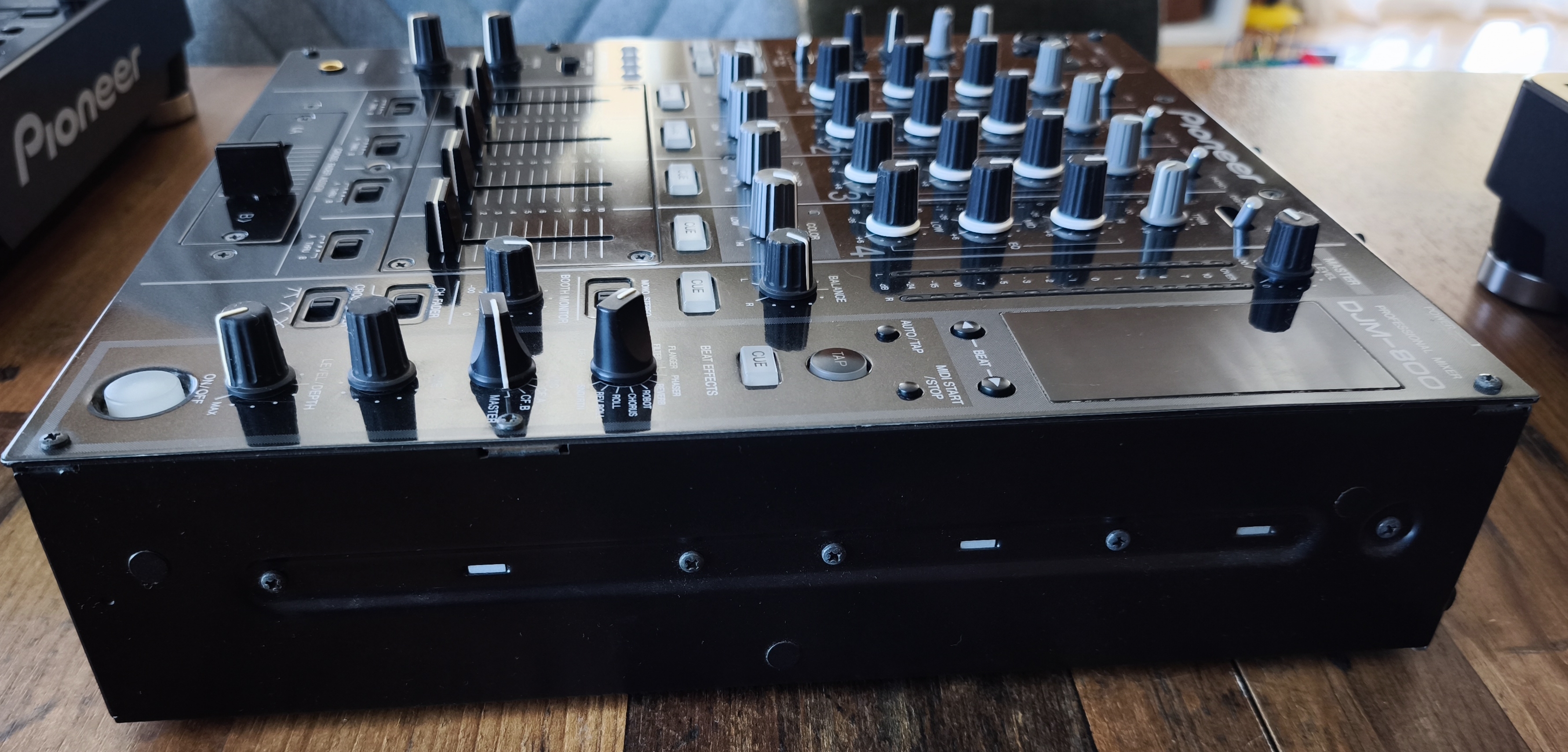 Pioneer DJM-800 (83970)