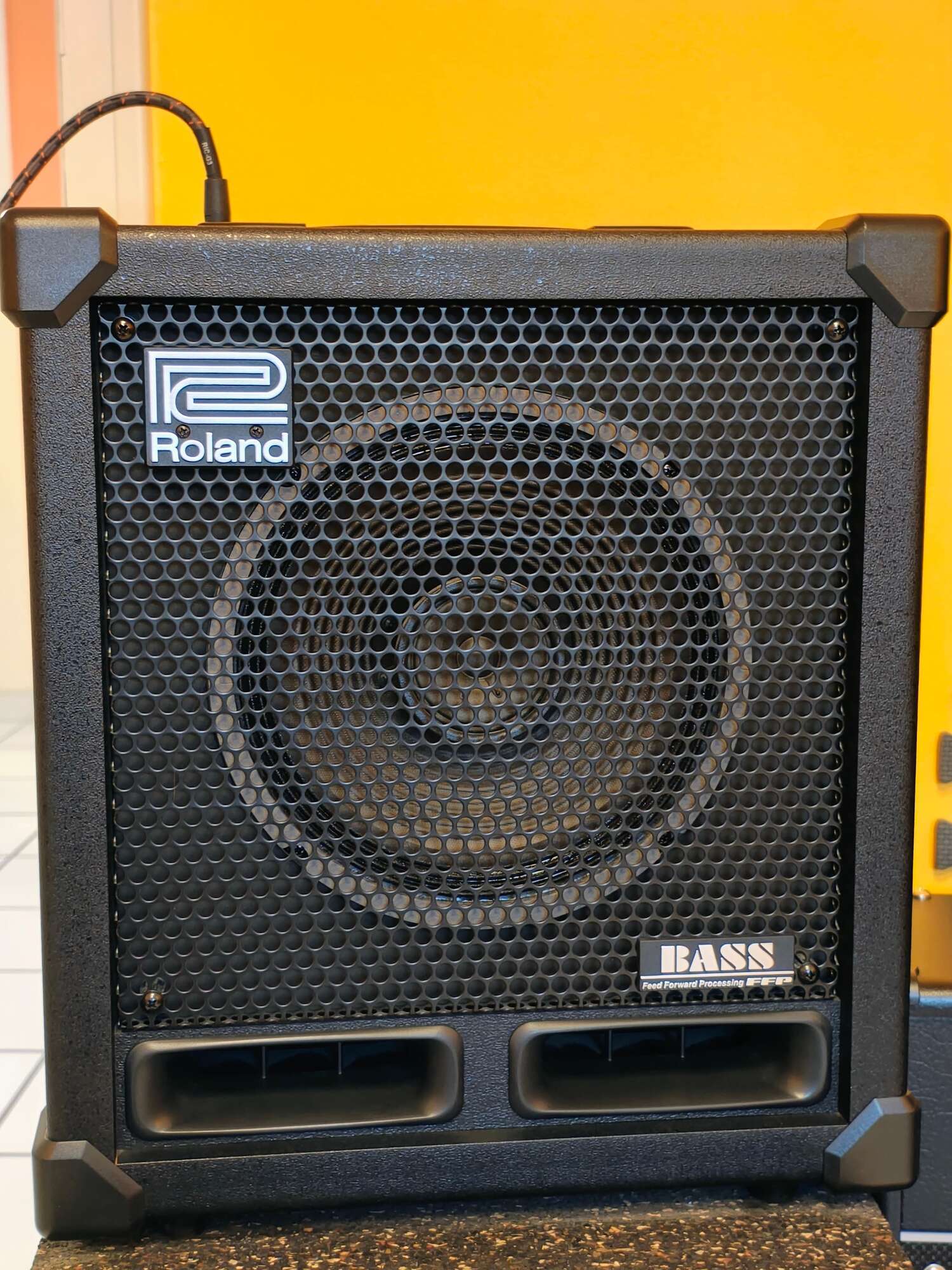 69-roland-cube-5291640@2x