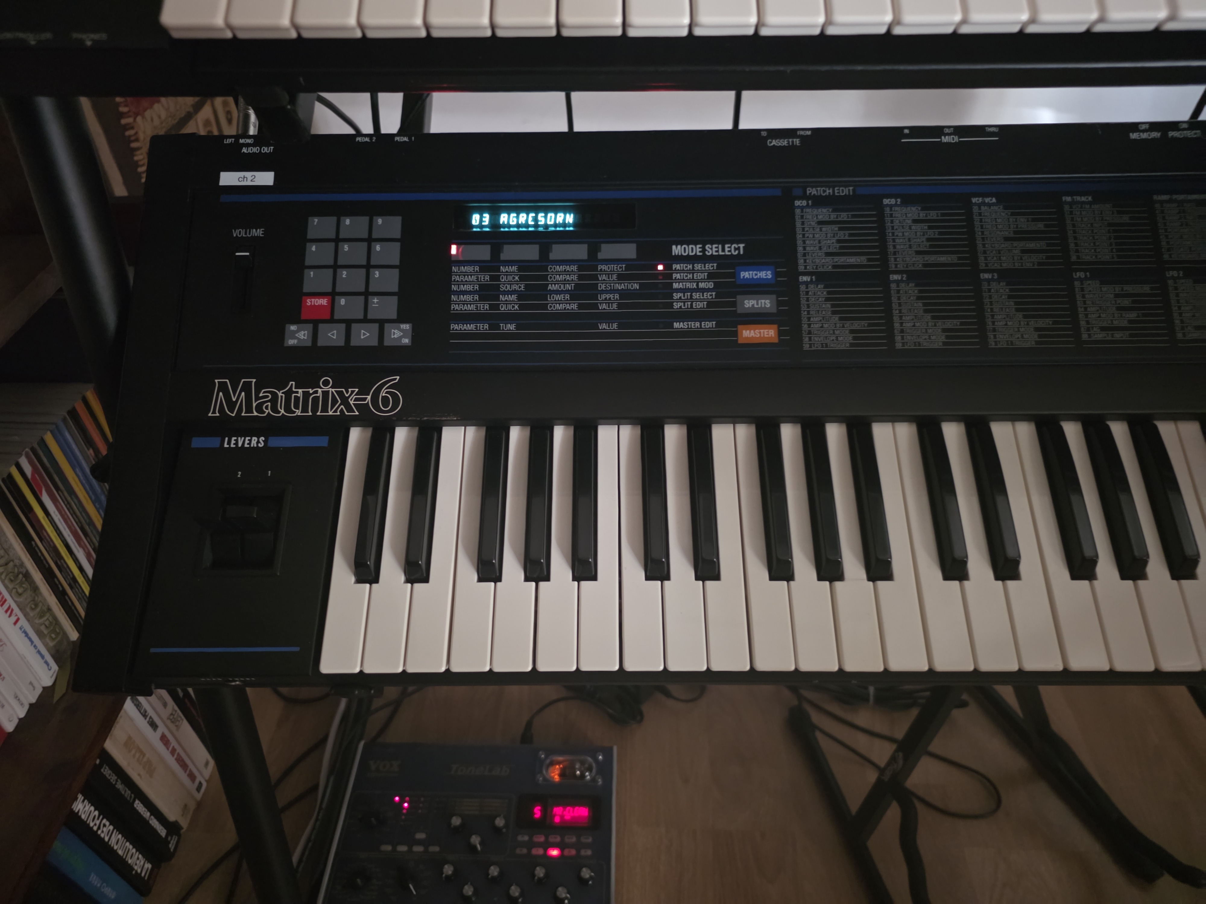 Oberheim Matrix 6 (74392)