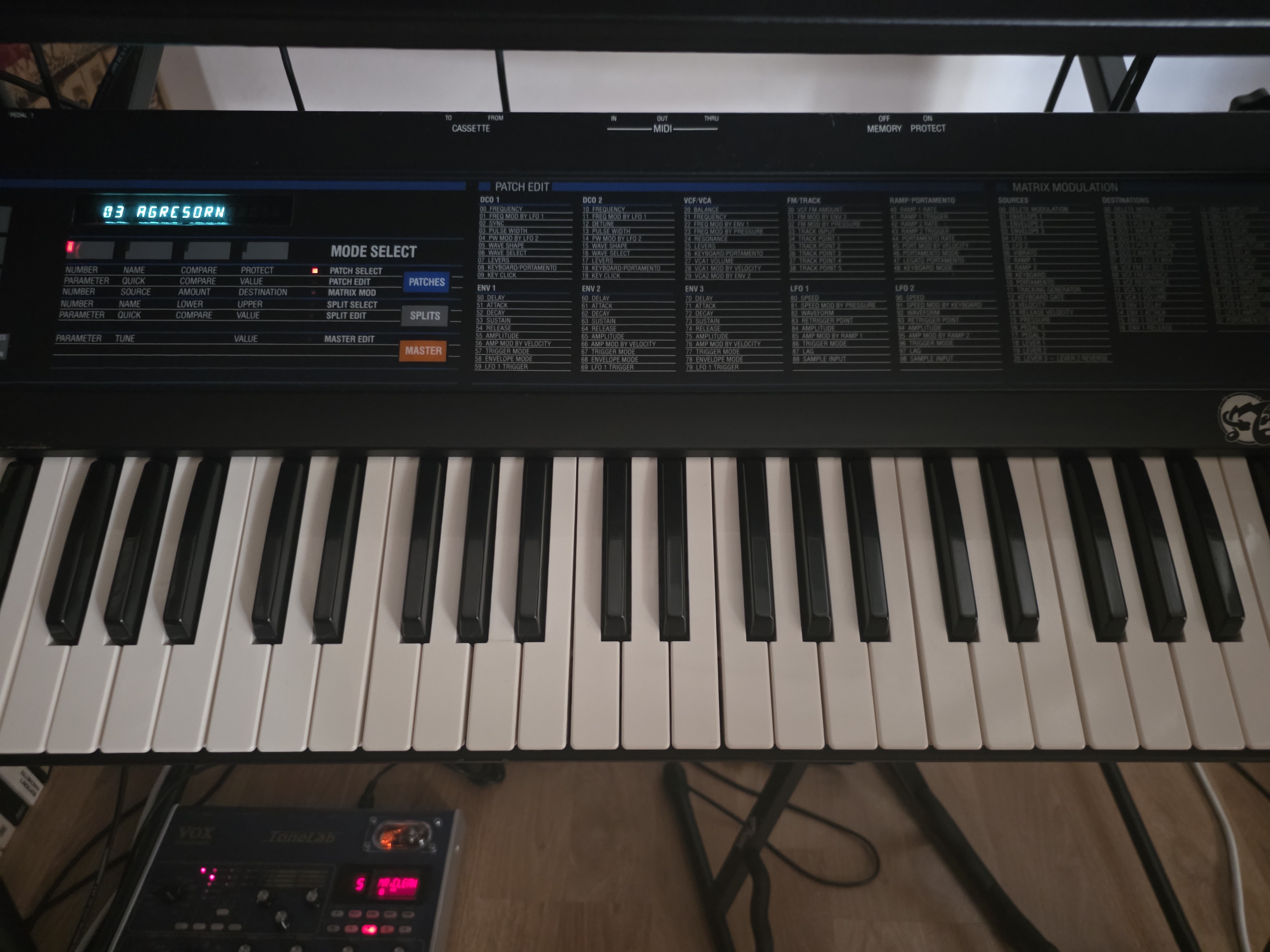 Oberheim Matrix 6 (79282)