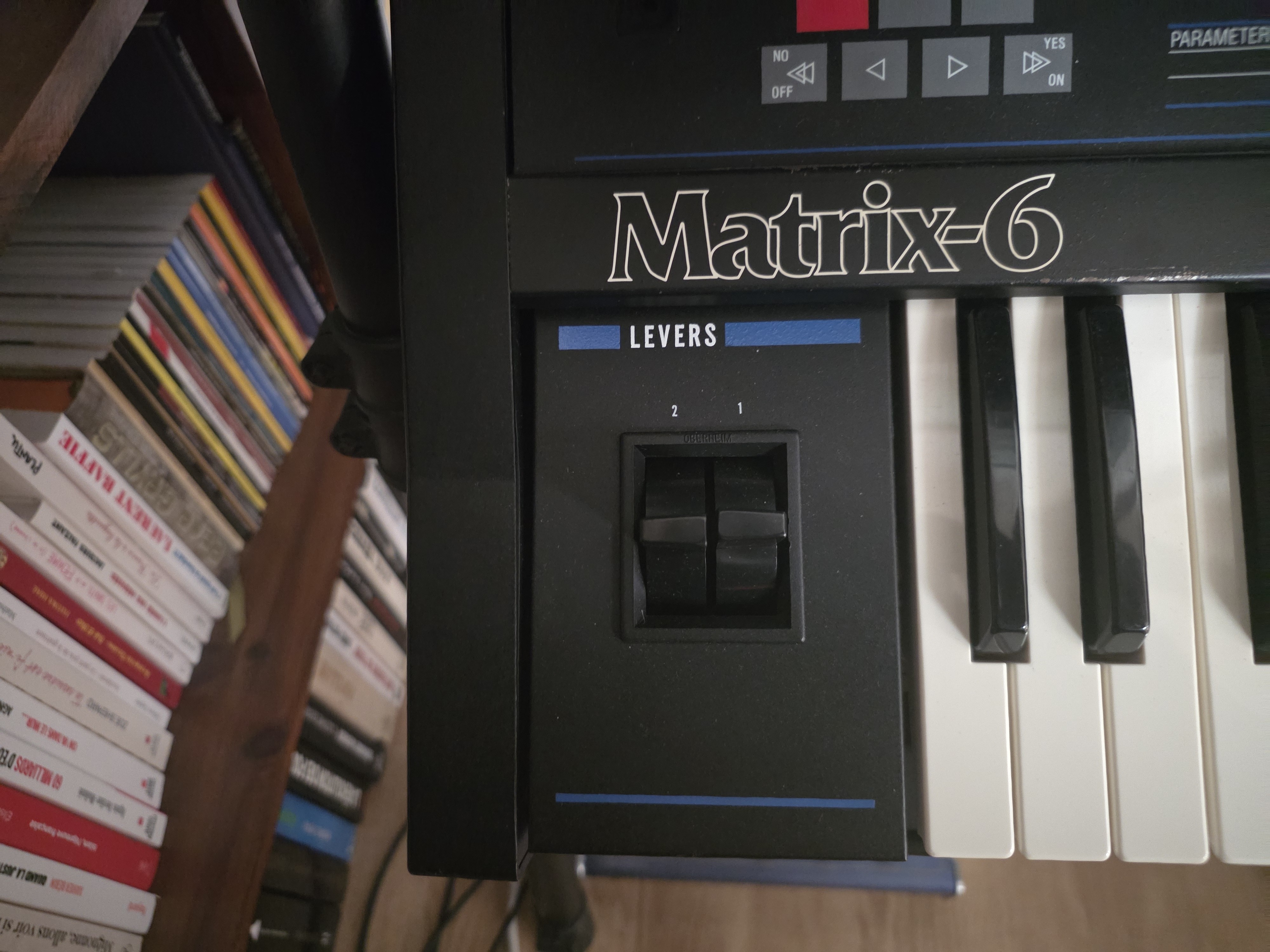 Oberheim Matrix 6 (8618)