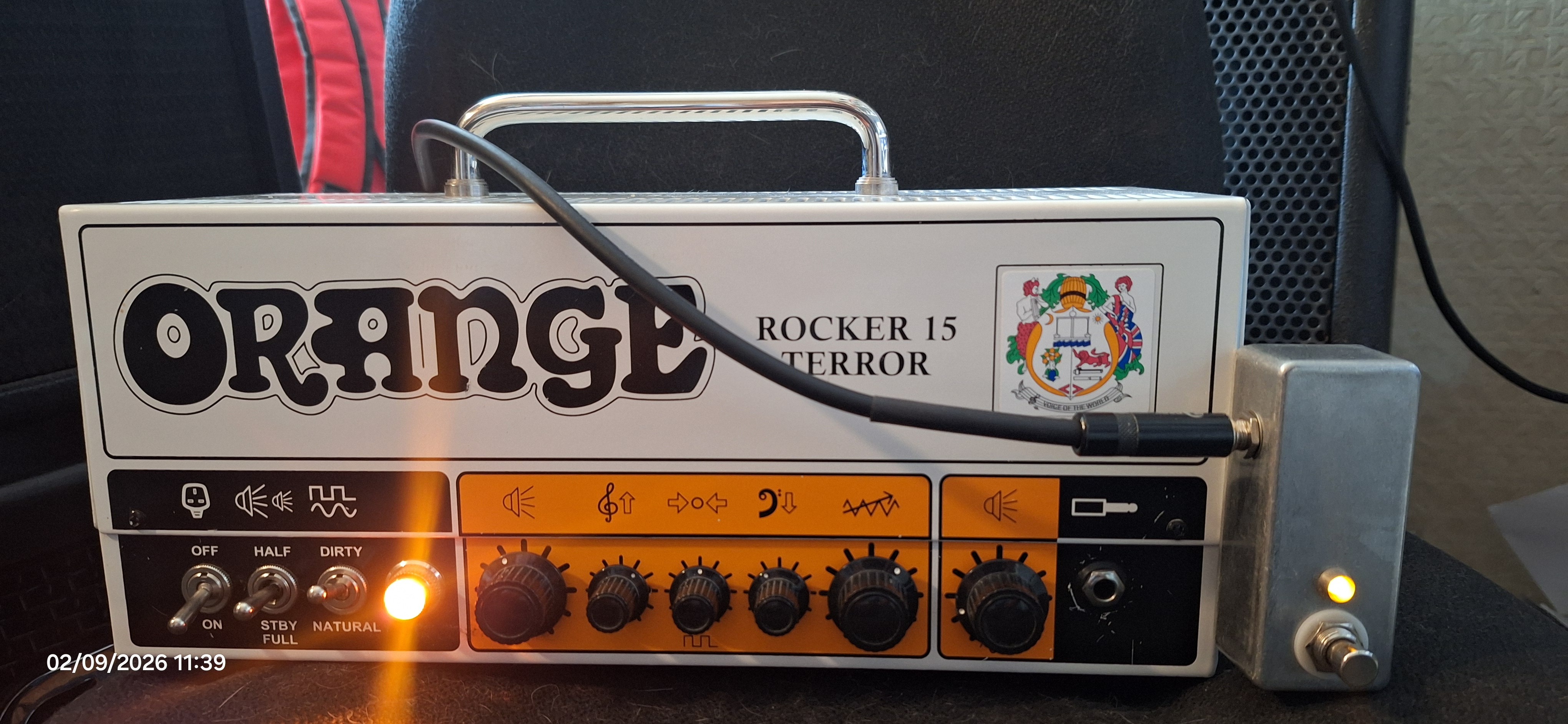 Vends tête guitare Orange Rocker 15 Terror