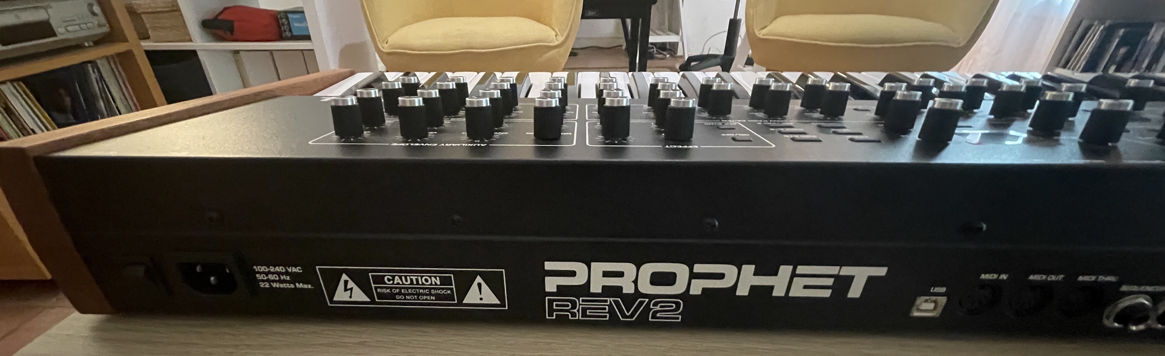 Dave Smith Instruments Prophet REV2 8 voix (53968)