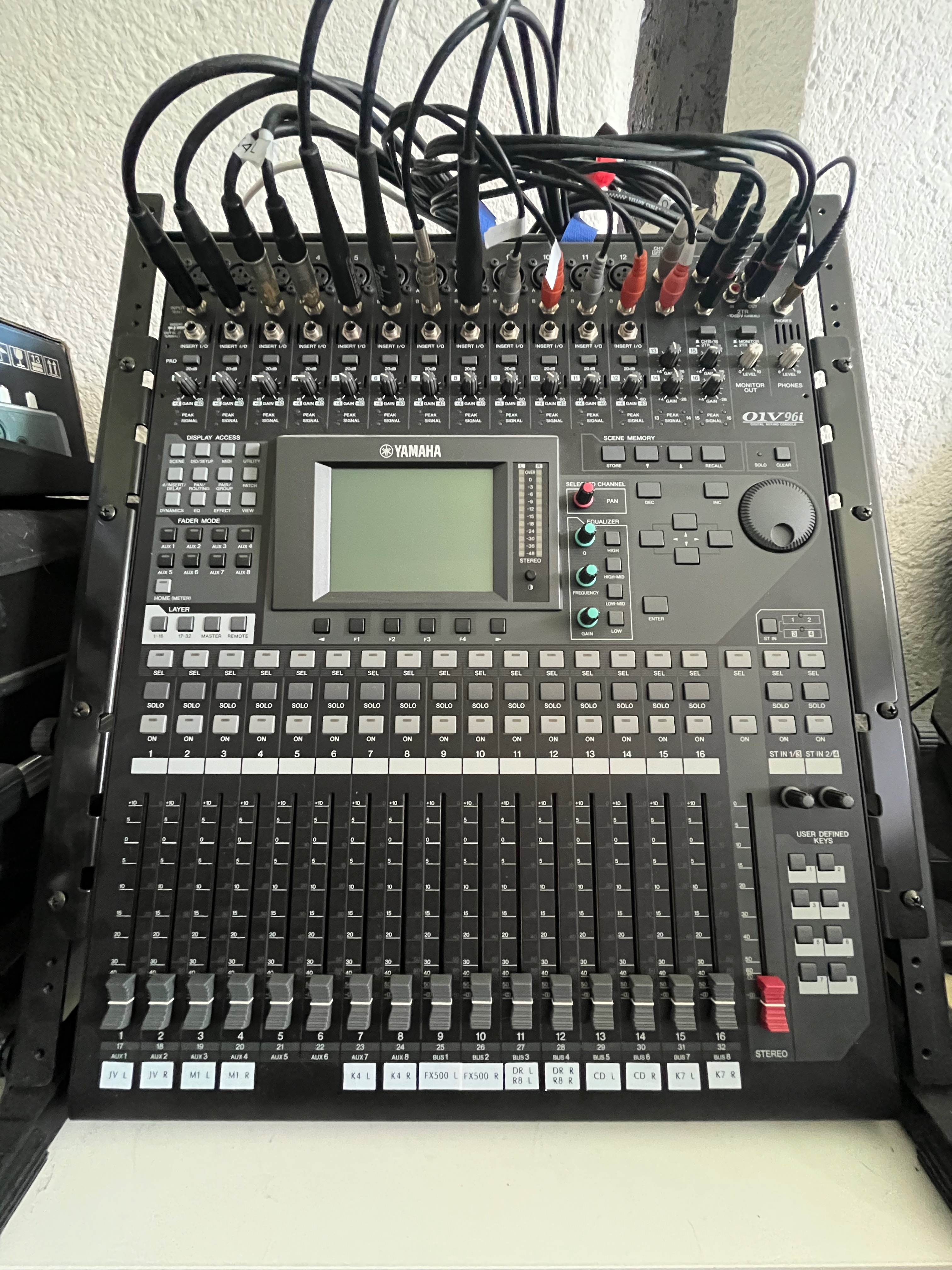 Yamaha 01V96i