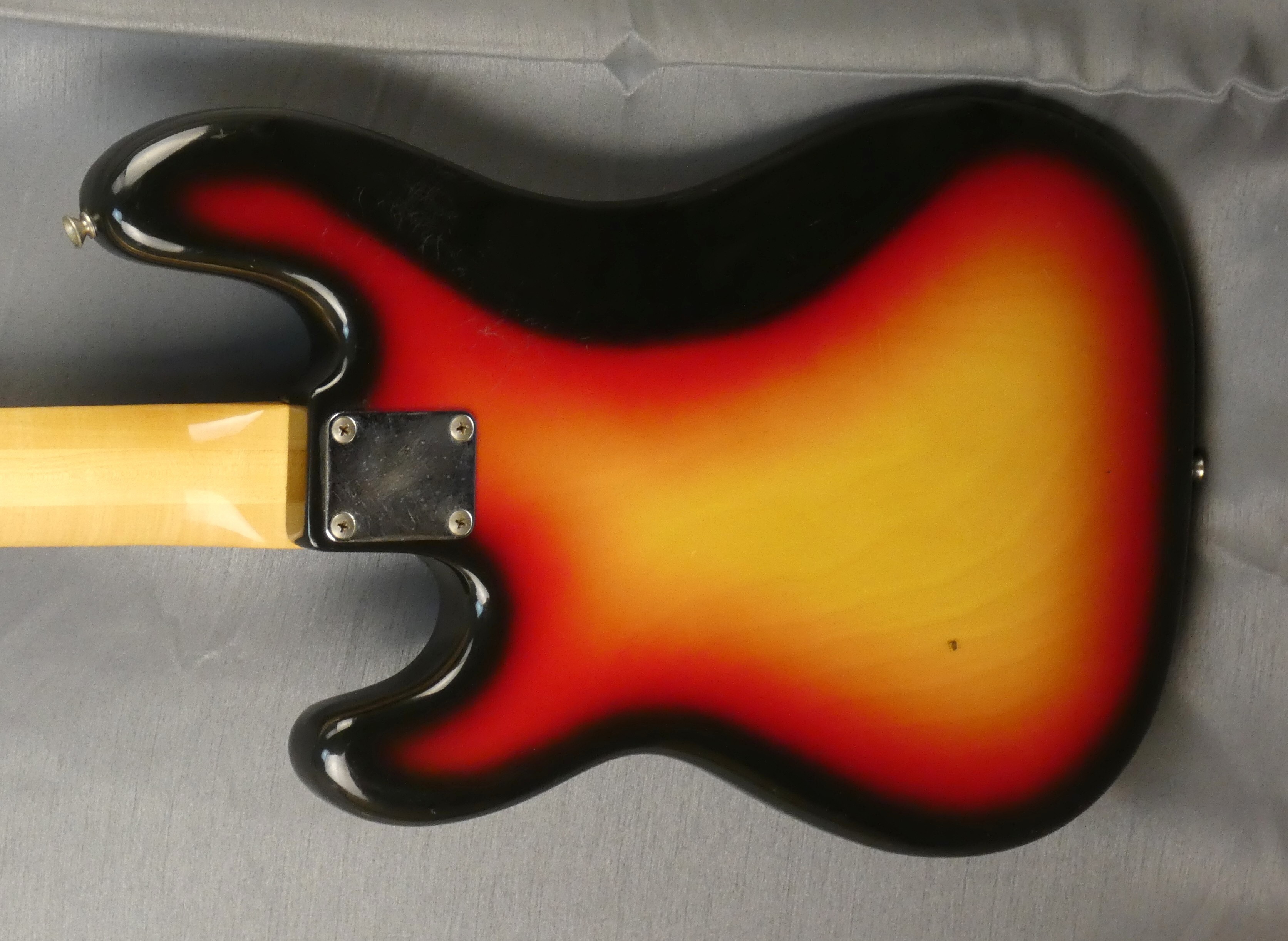greco precision bass PB380 3TS 1971 japon japan (7)