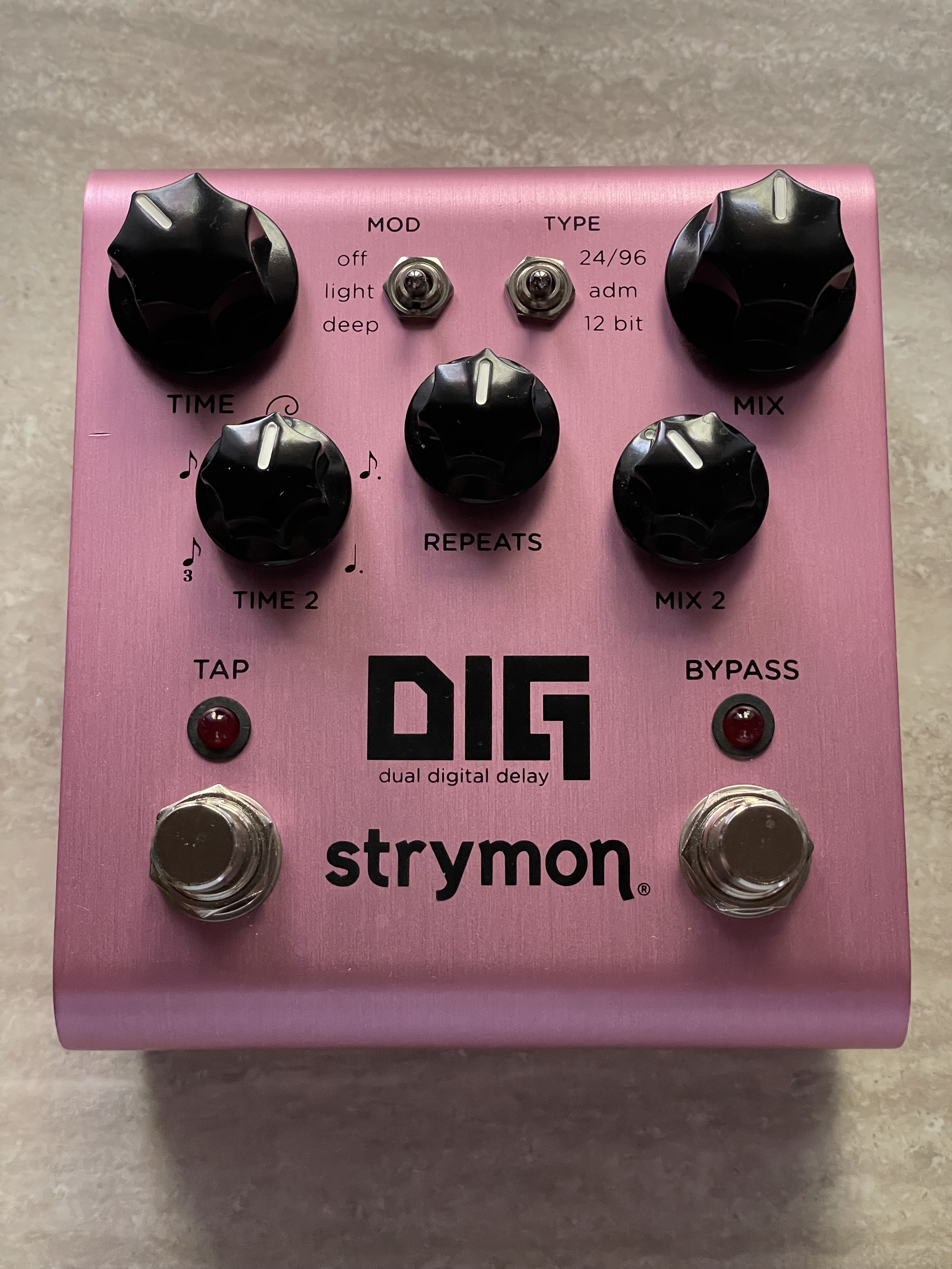 Vends Strymon DIG V1