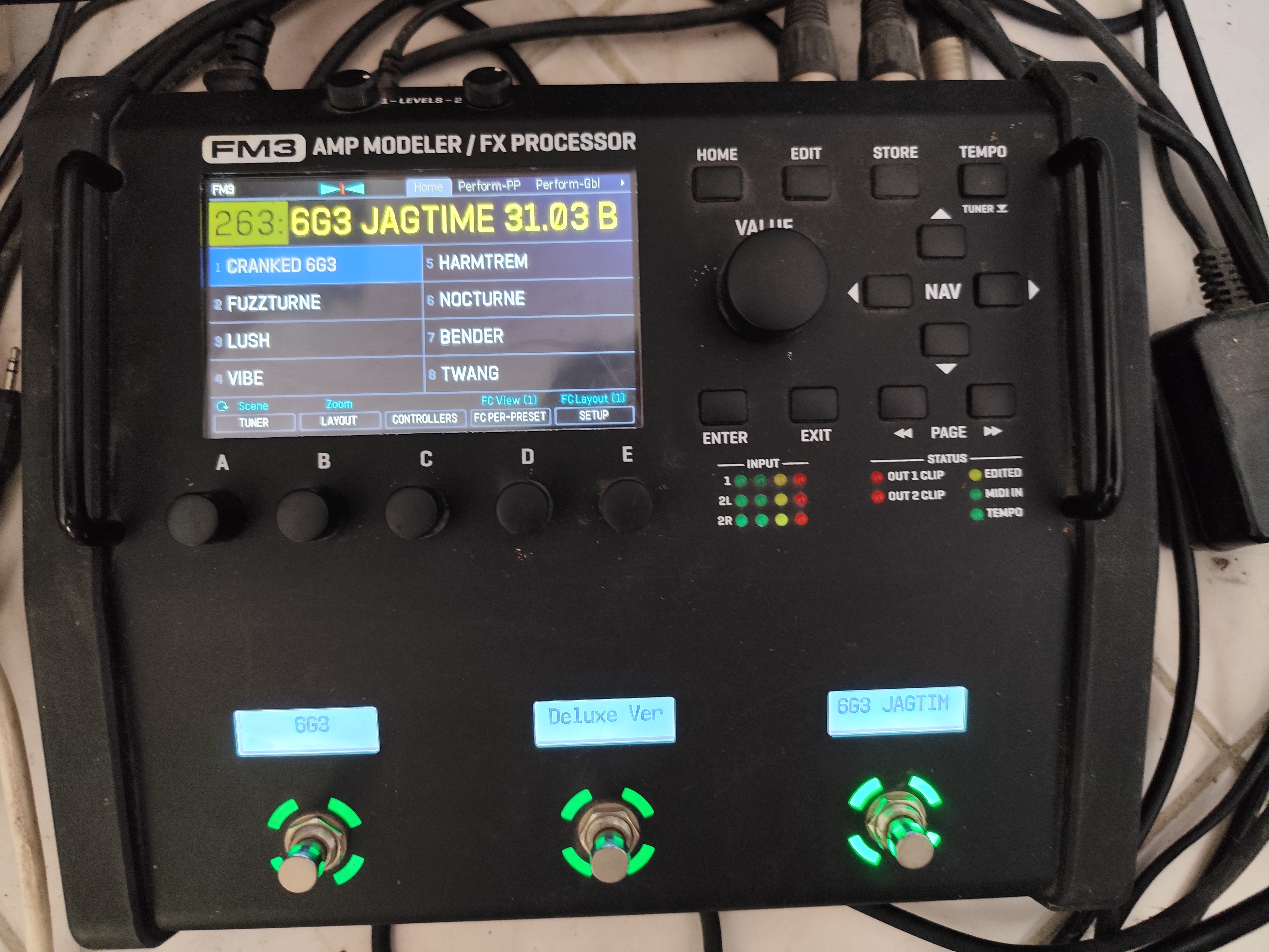 Vends multi-effets FM3