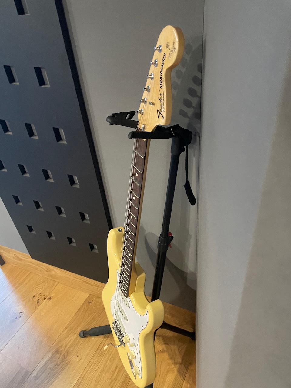 Fender Yngwie - 7