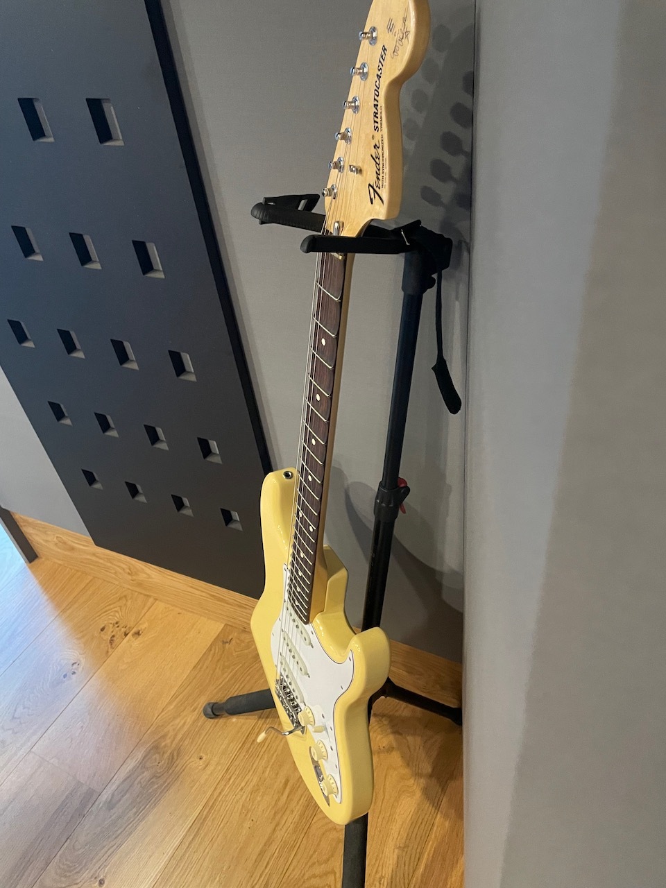 Fender Yngwie - 6