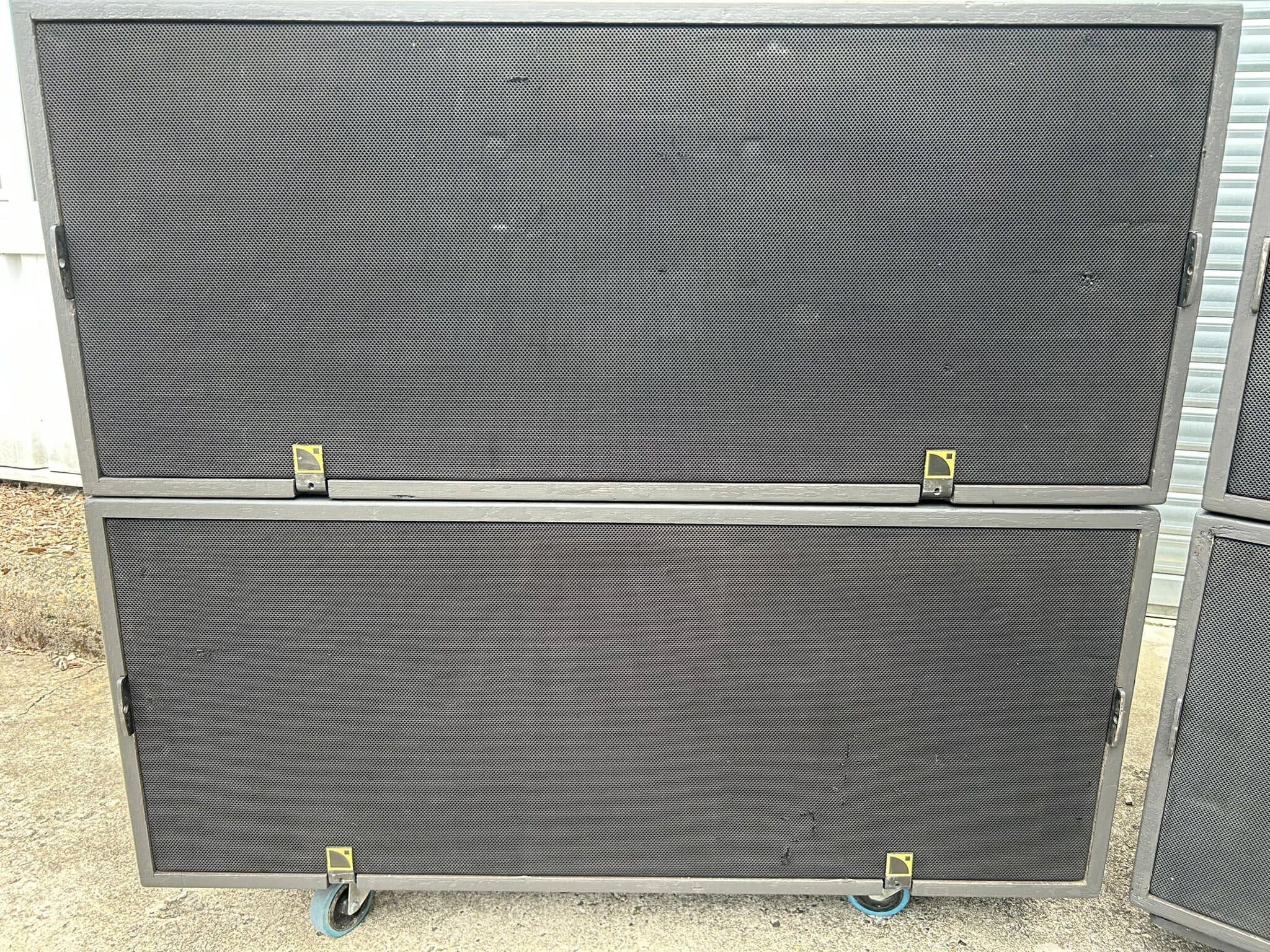 L-Acoustics SB28 