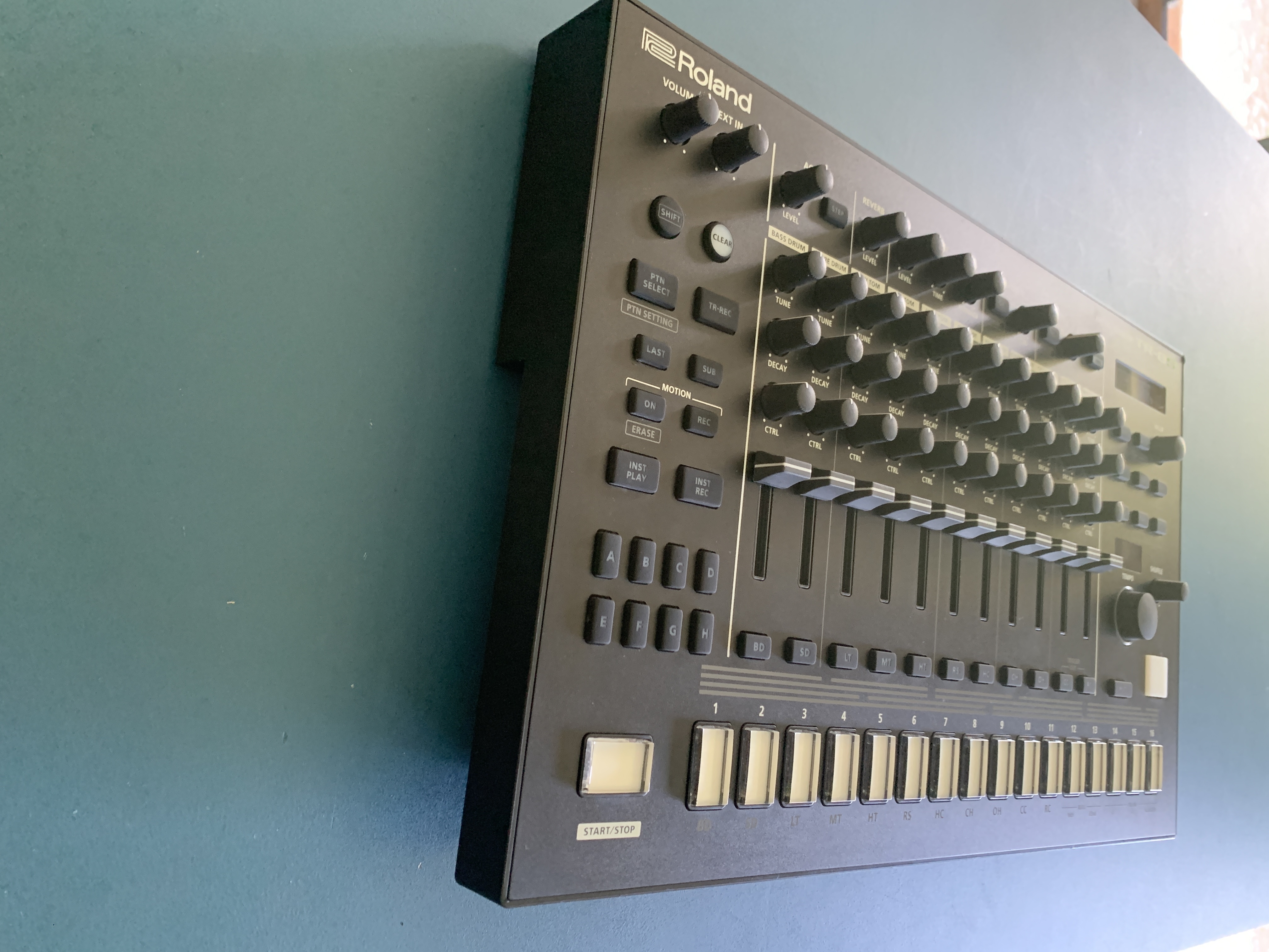 Roland TR-8S Rhythm Performer (79710)