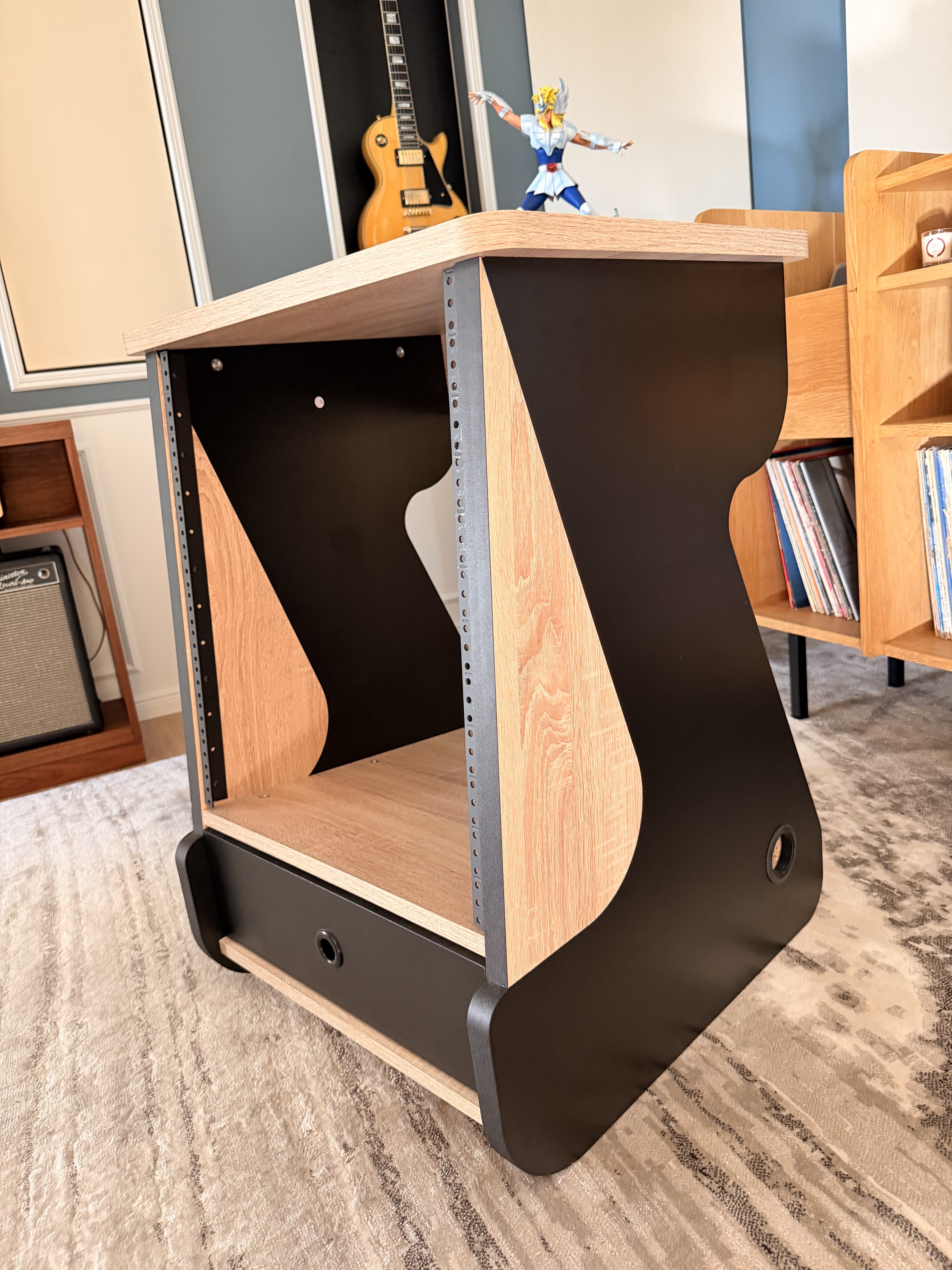 Vends Zaor MIZA Rack 12 MKII Black Oak