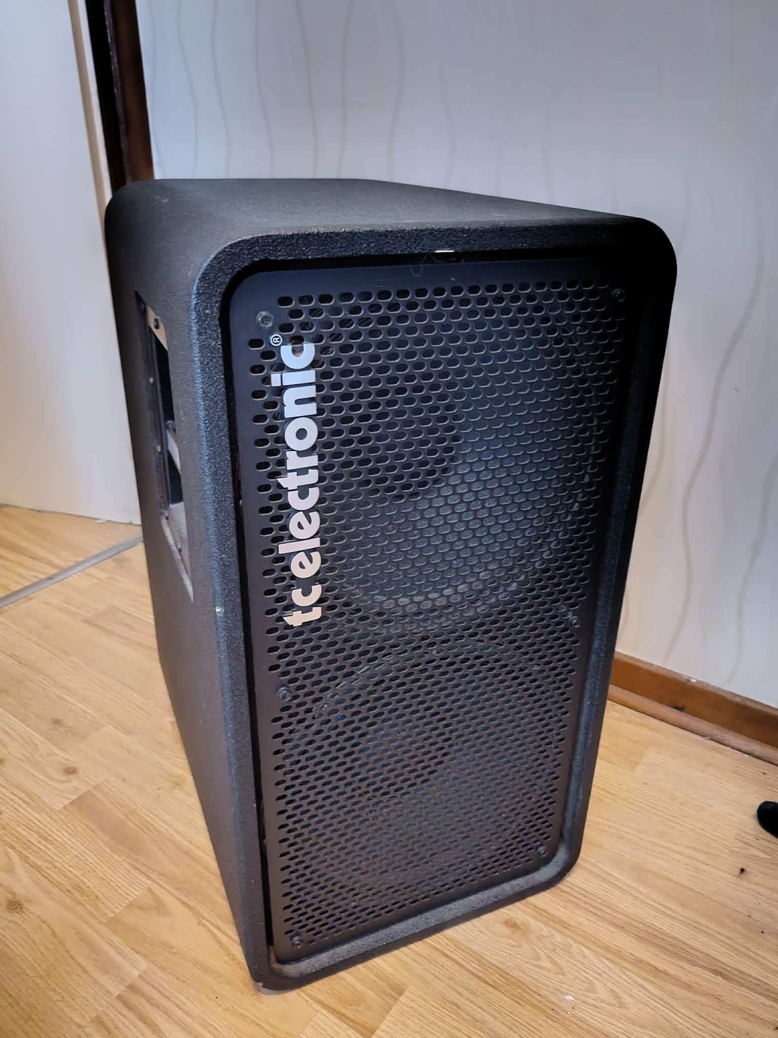 TC electronic RS 212
