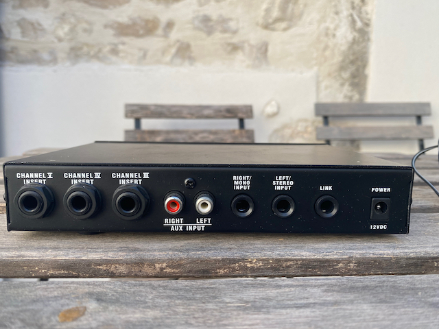 Art HeadAMP V (9329)