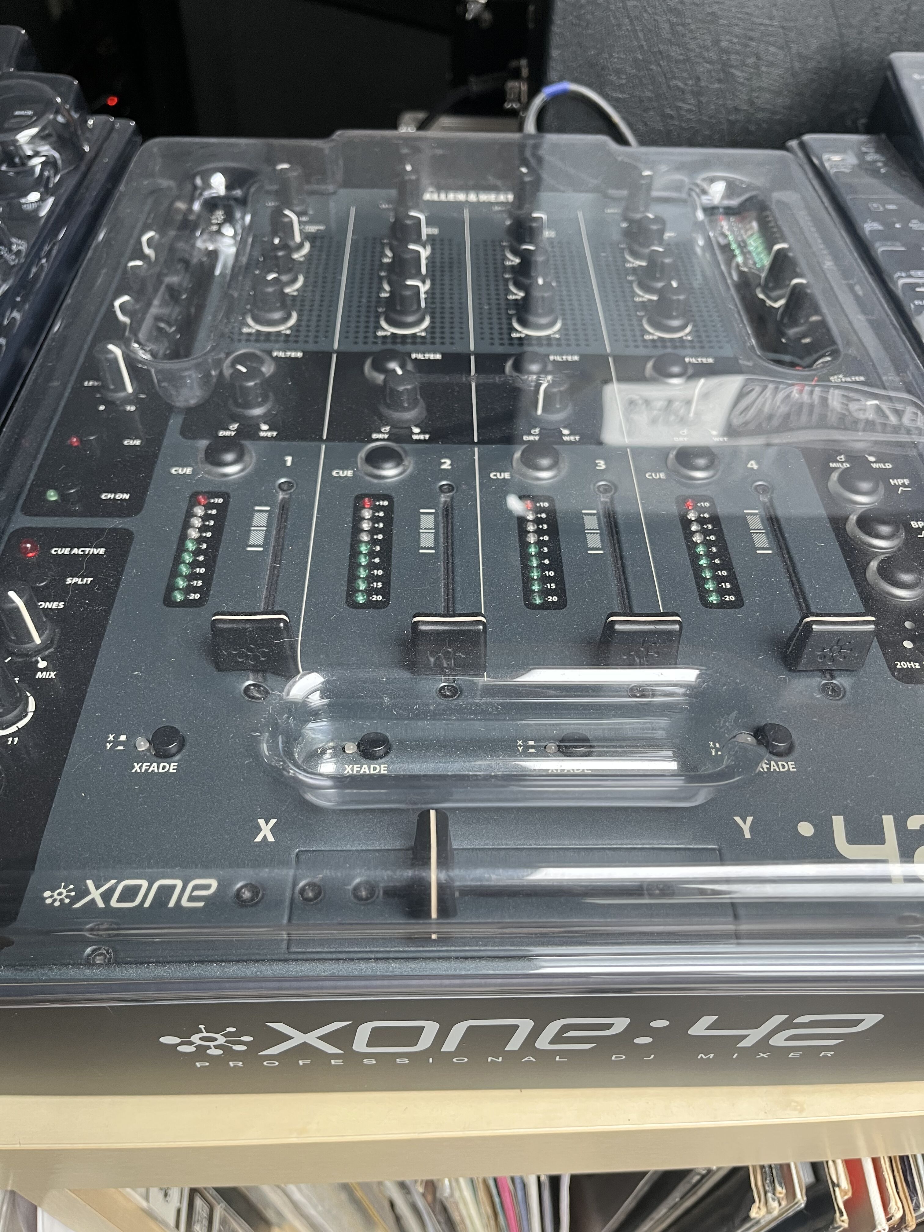 Allen & Heath Xone:42 (46020)