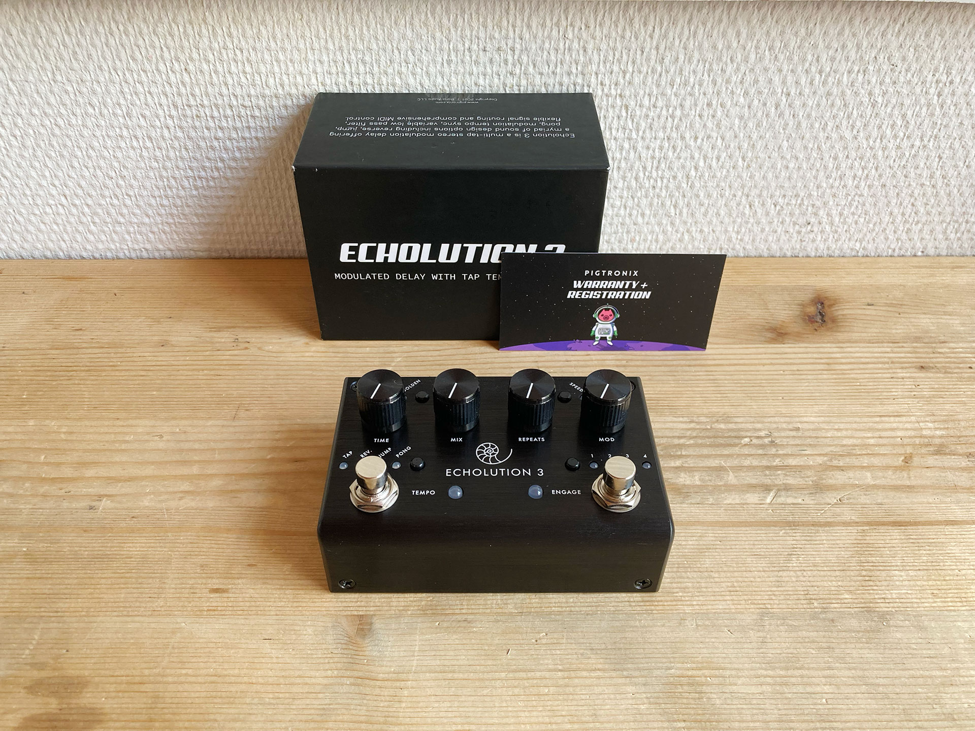 Pigtronix ECHOLUTION 3 - Hybrid Stereo Delay [NEUF]