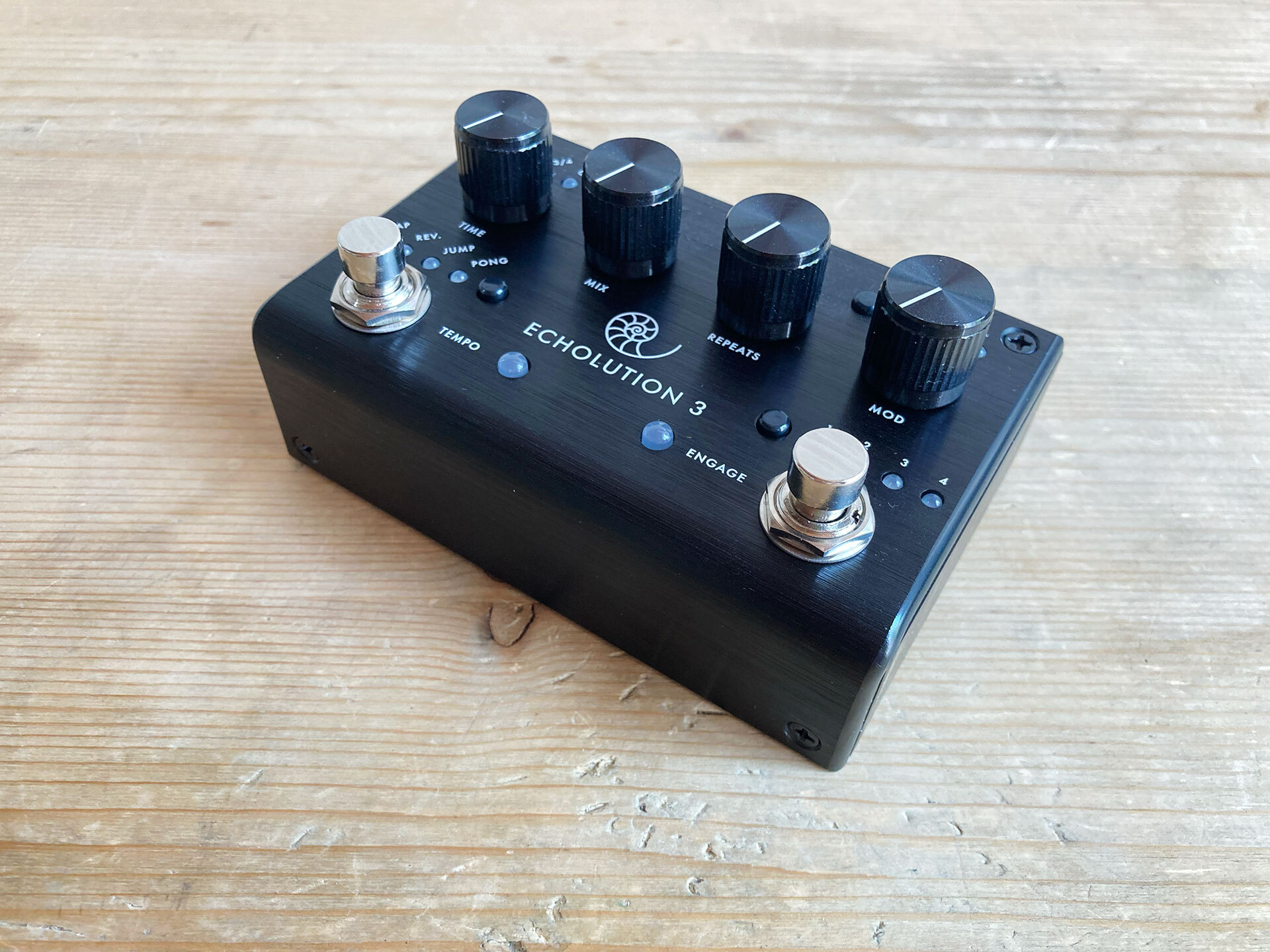 Pigtronix-ECHOLUTION-3 6064