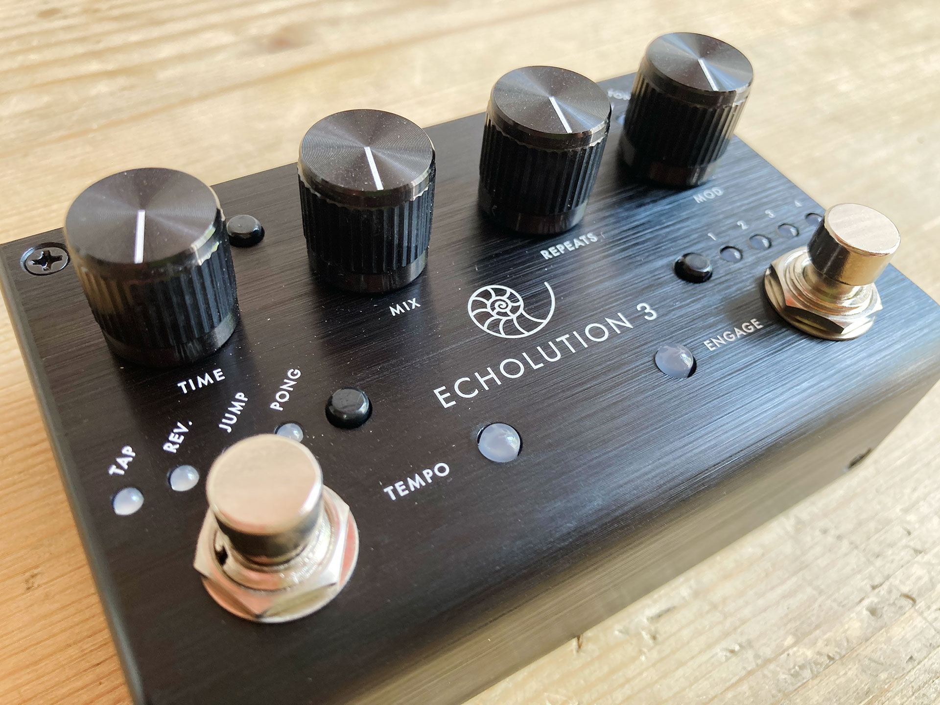 Pigtronix-ECHOLUTION-3 6068