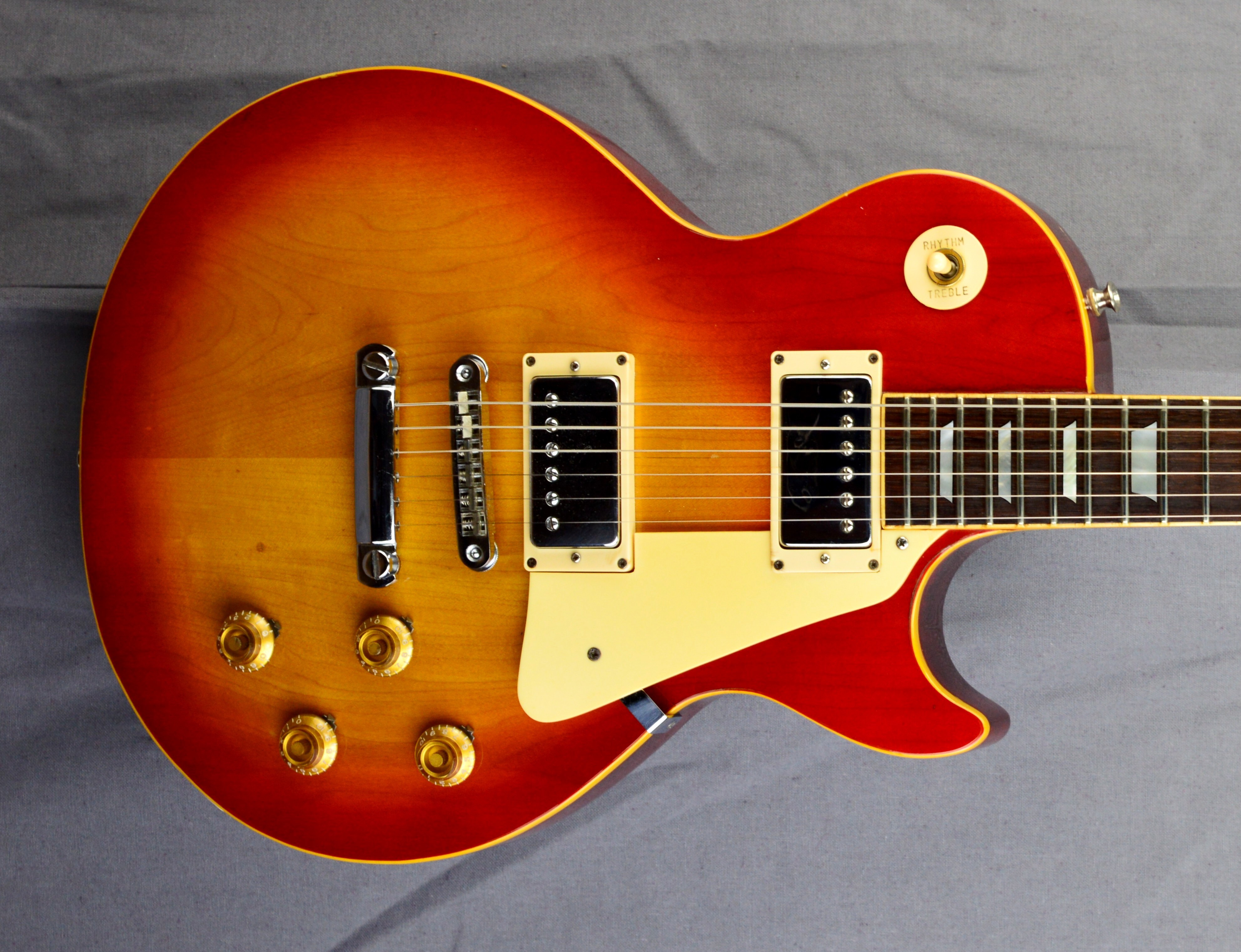 greco les paul standard eg700 hcs heritage cherry sunburst 1976 japon japan (15)