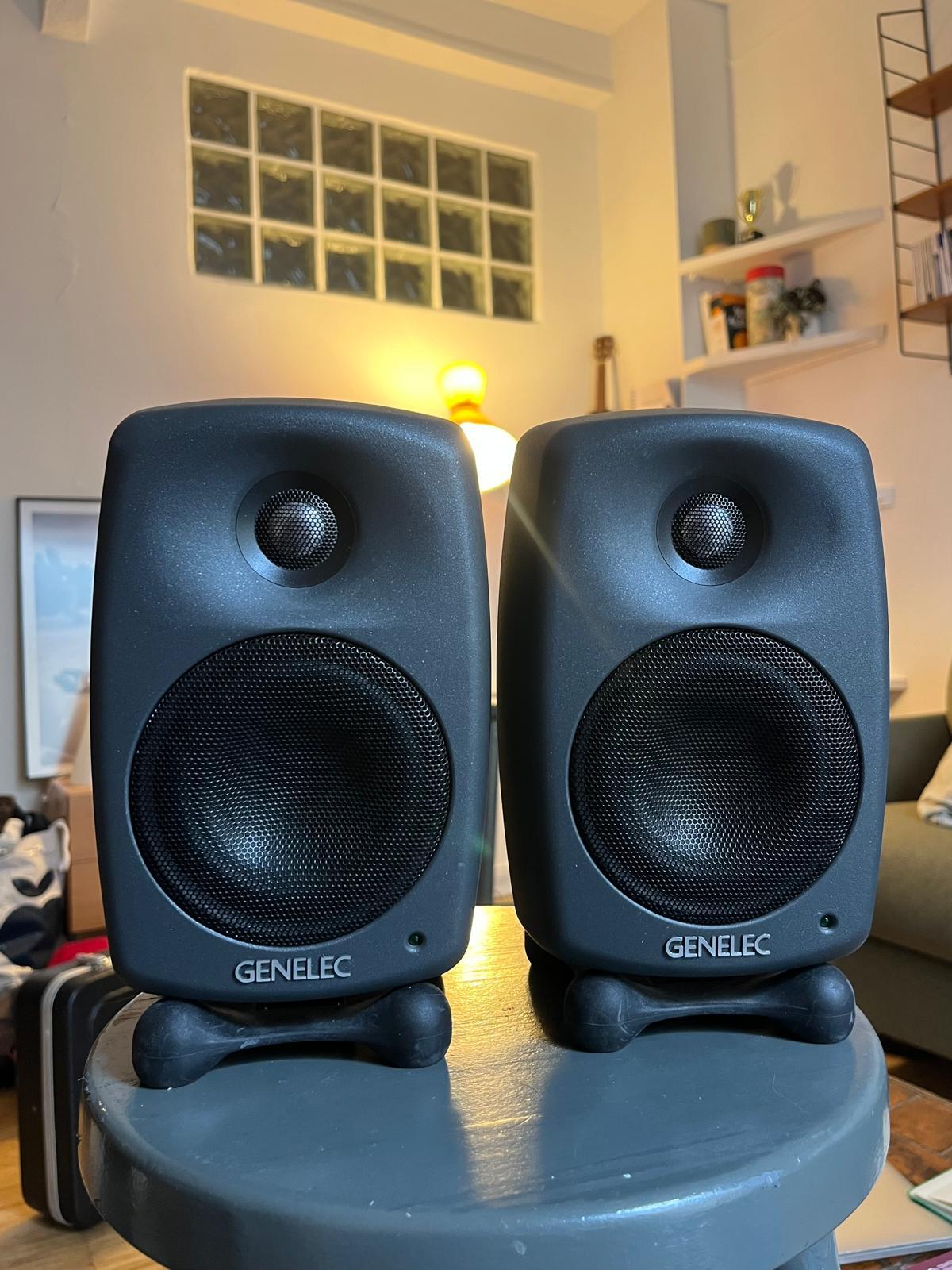 Vends Genelec 8020D