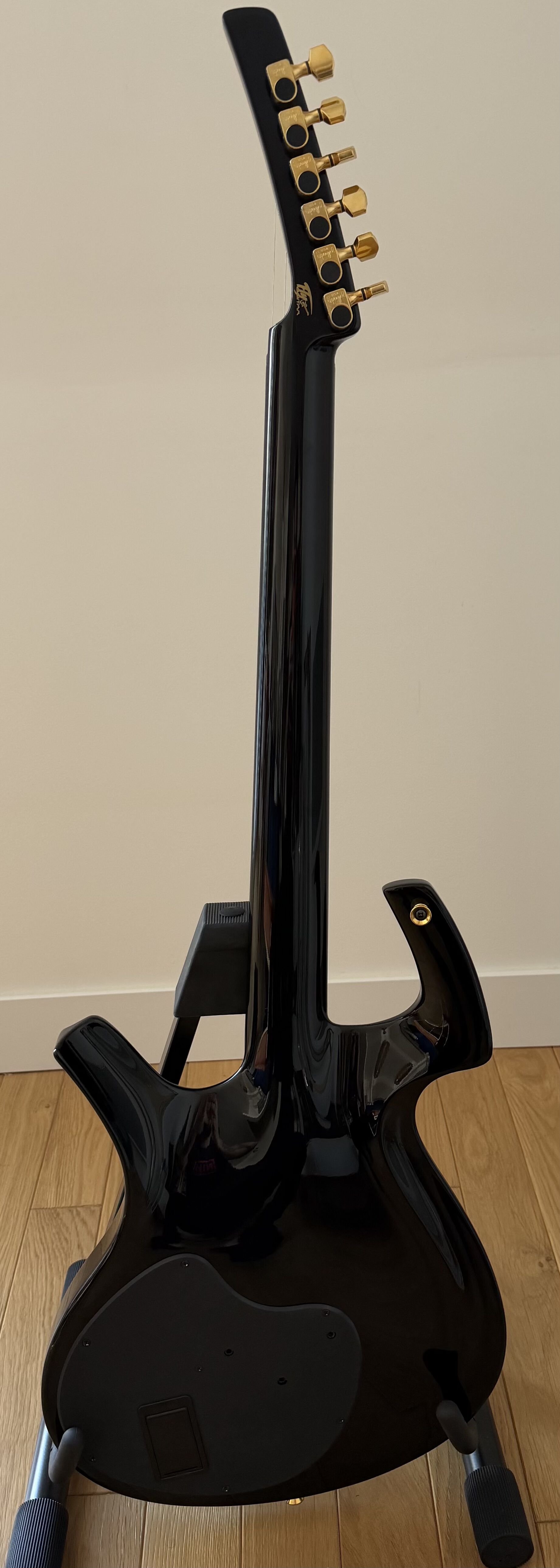 09