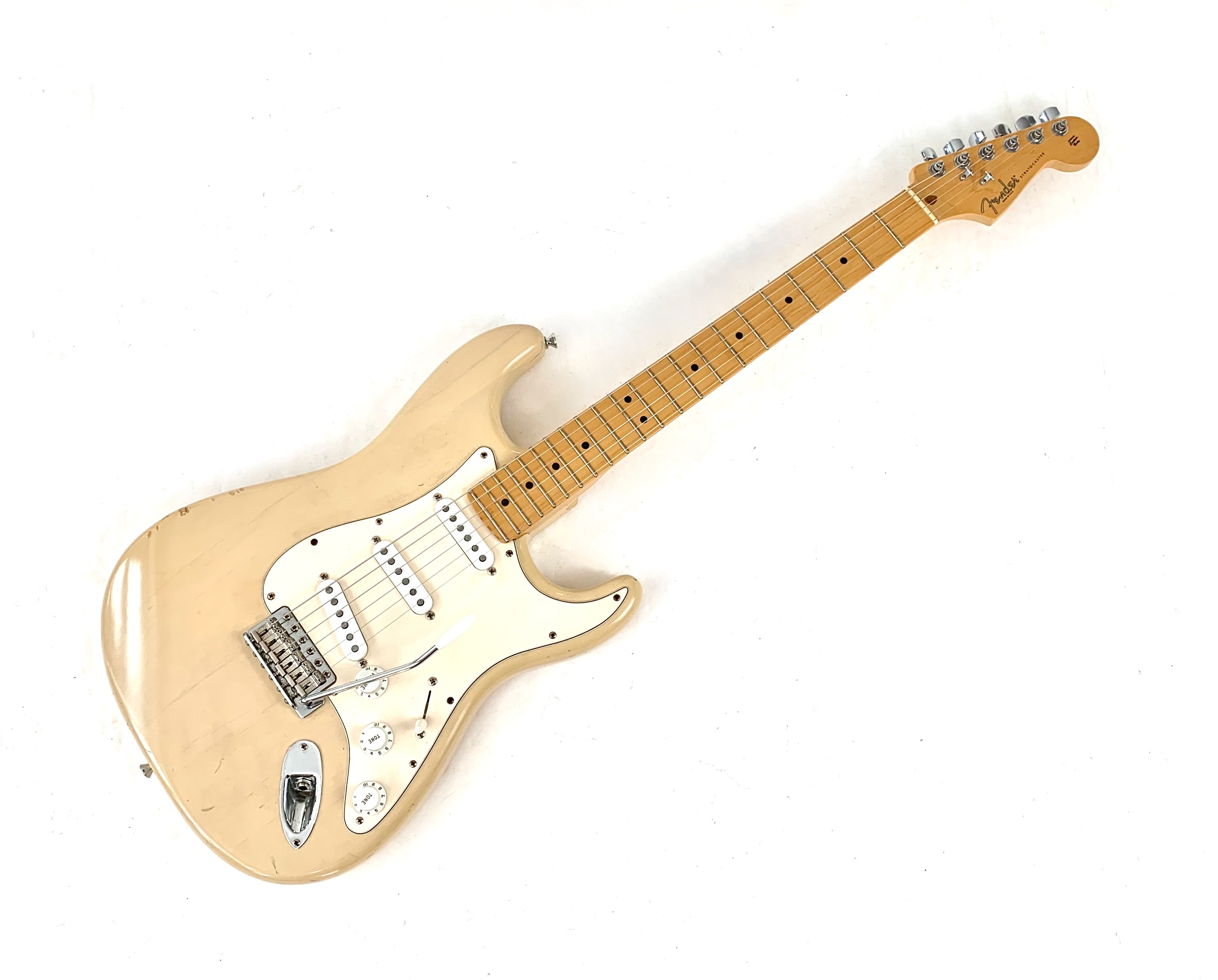 Fender Stratocaster Highway One 2002 Honey Blonde
