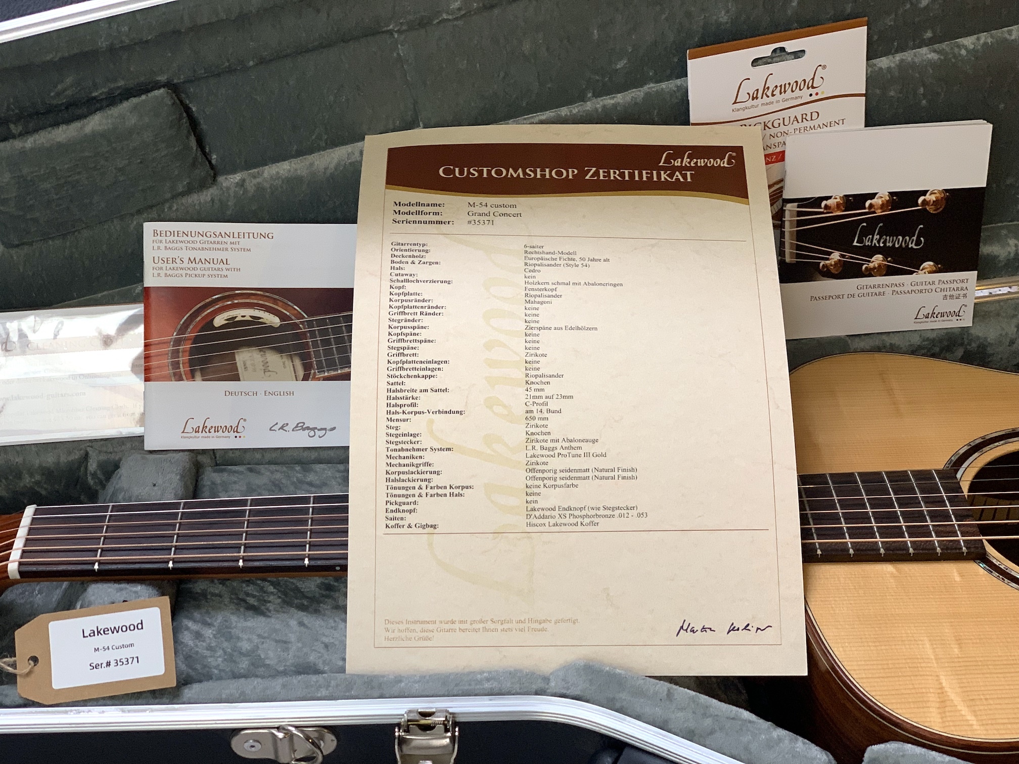 Lakewood M54 Custom 11