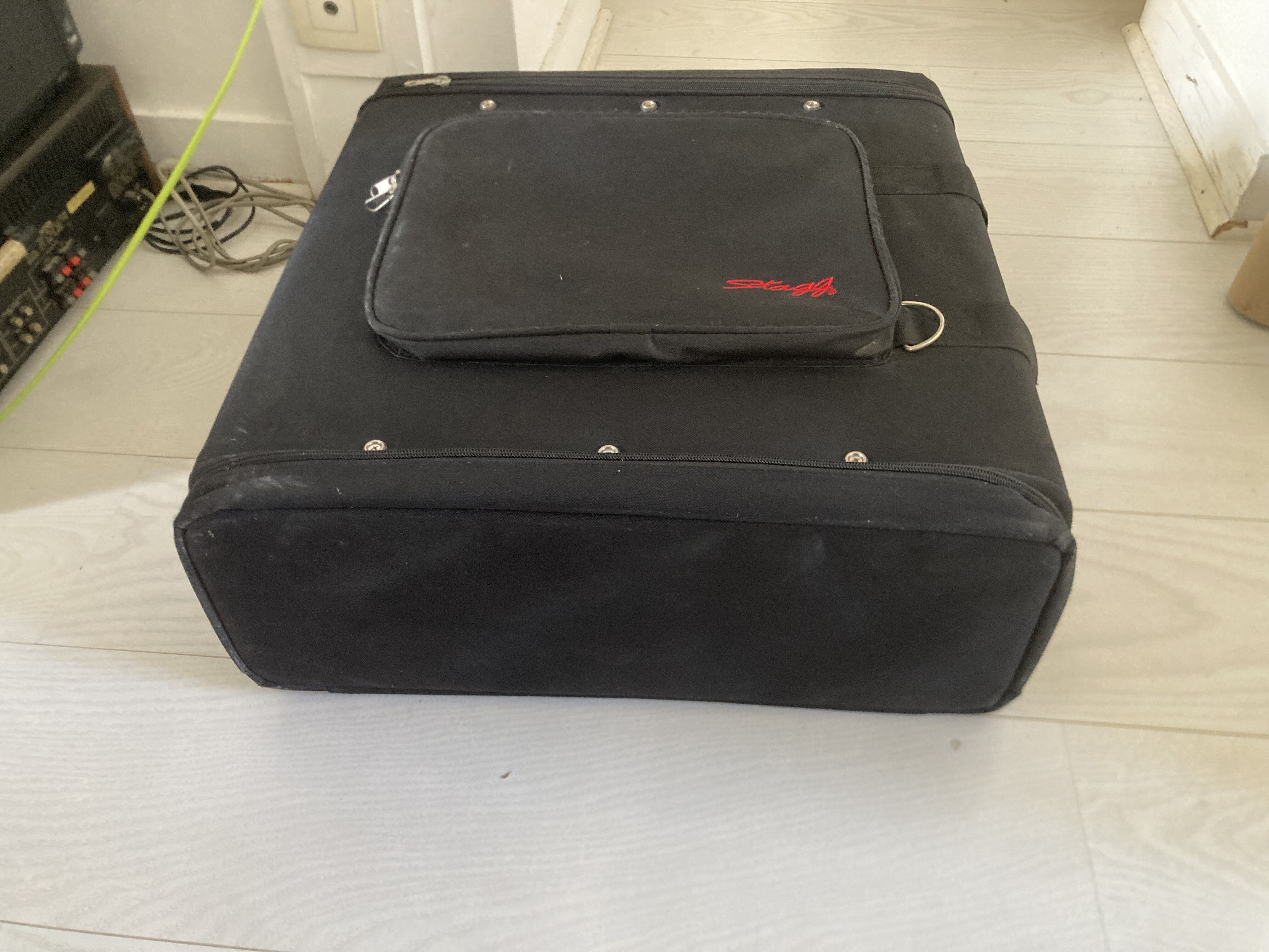 Rack 3U Stagg RB-3U