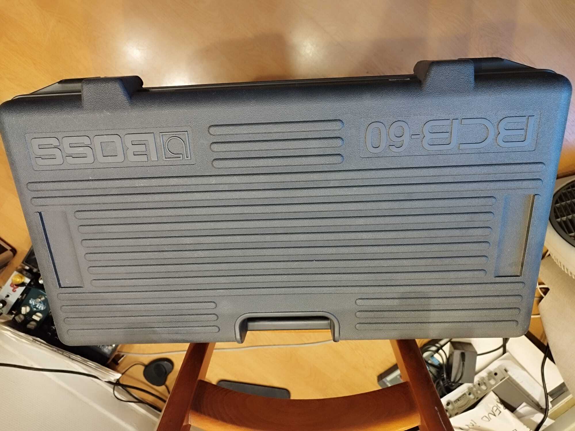 Vends super état : Pedalbord BOSS BCB-60