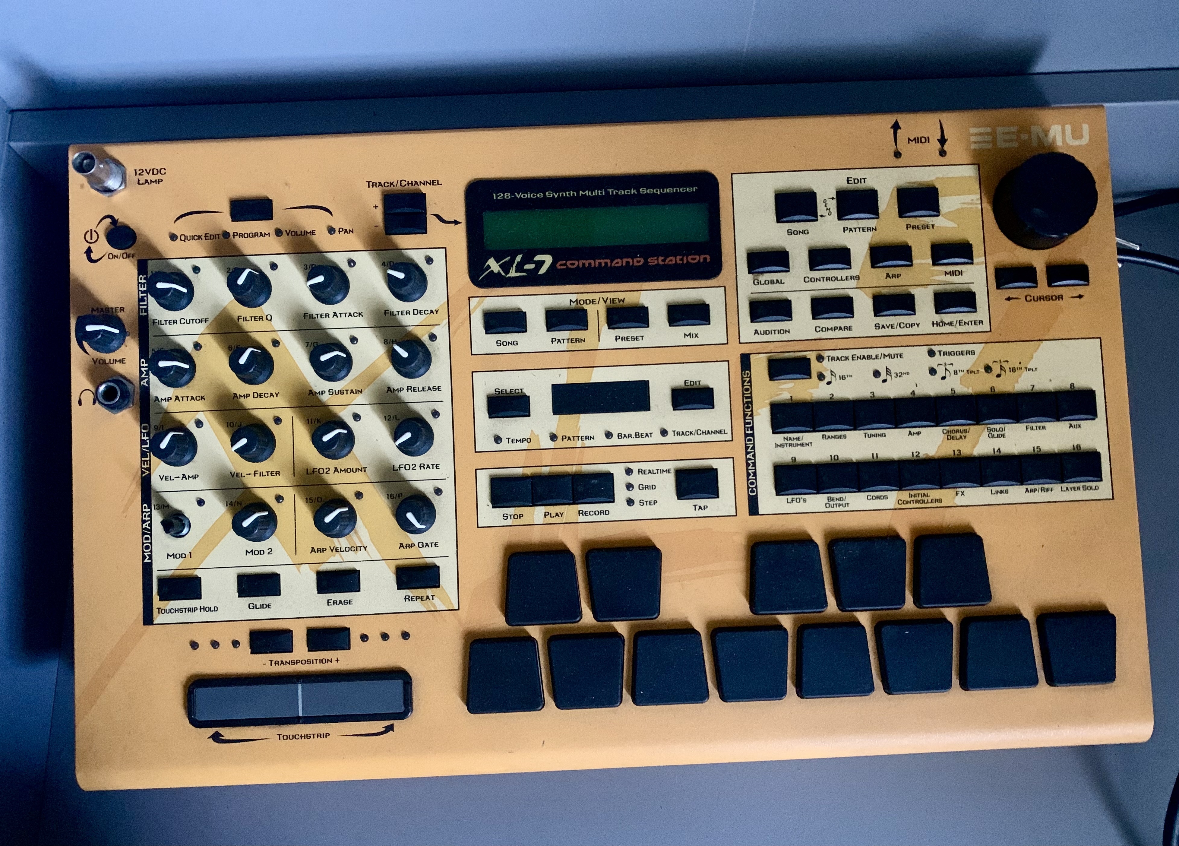 A vendre, EMU XL7 avec ROM d’origine, 128 Voix polyphonie