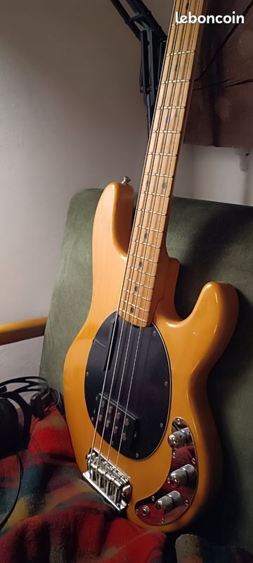 Music Man StingRay 4 (33908)