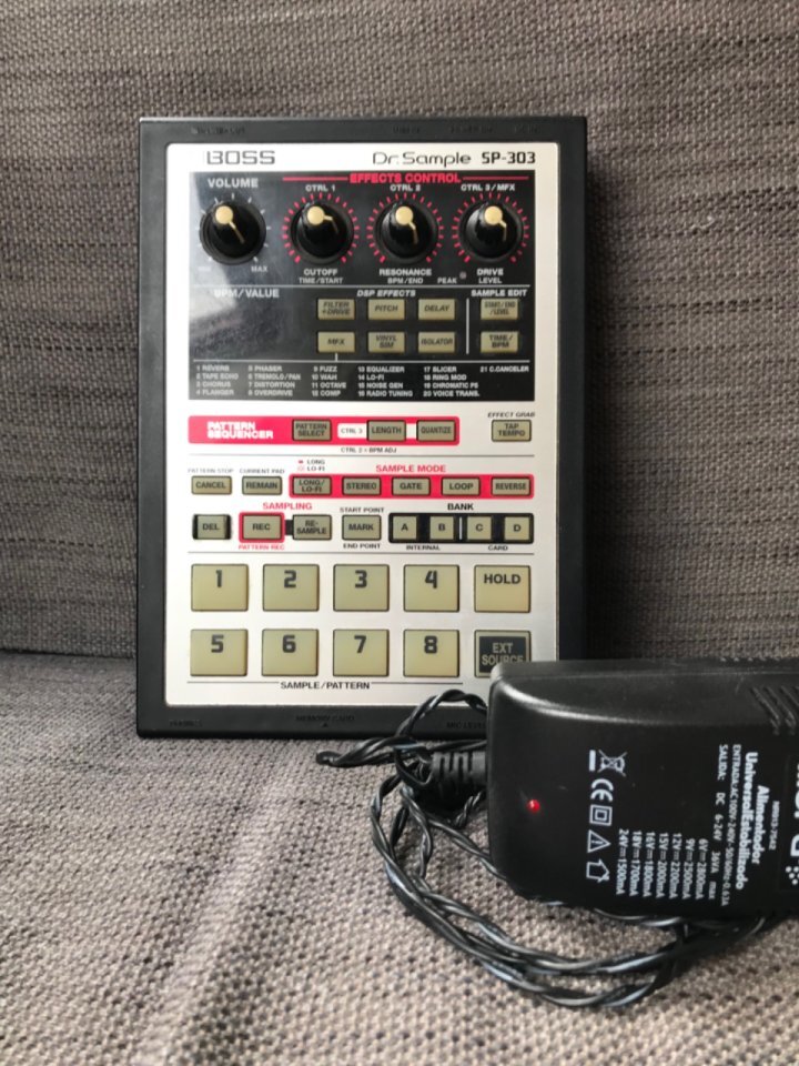 Boss SP-303 Sampler