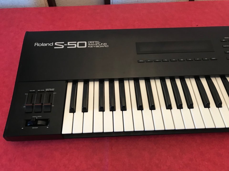 Roland S50 + extras