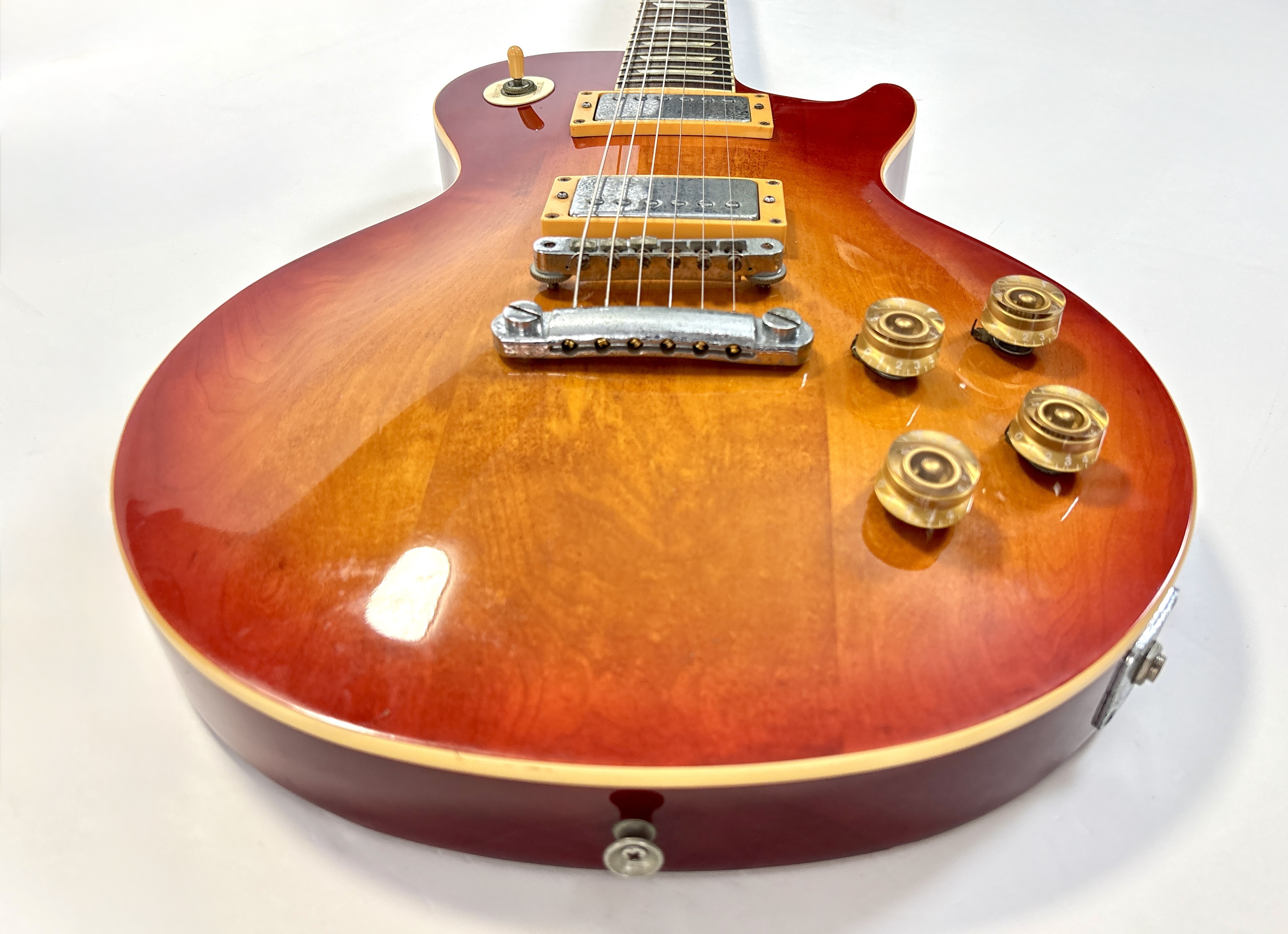 Orville Les Paul Standard (94943)