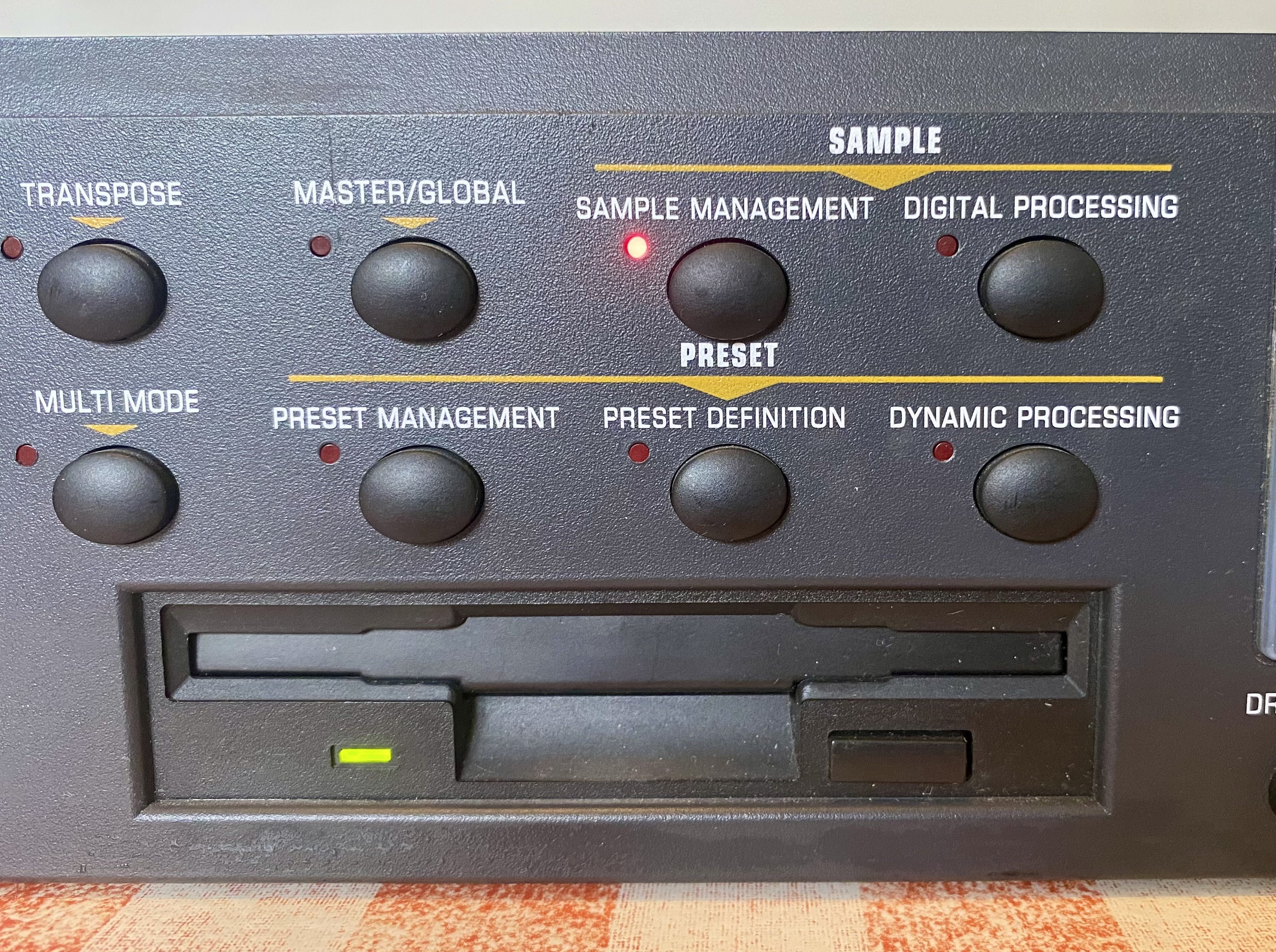 E-MU ESI4000 (59465)