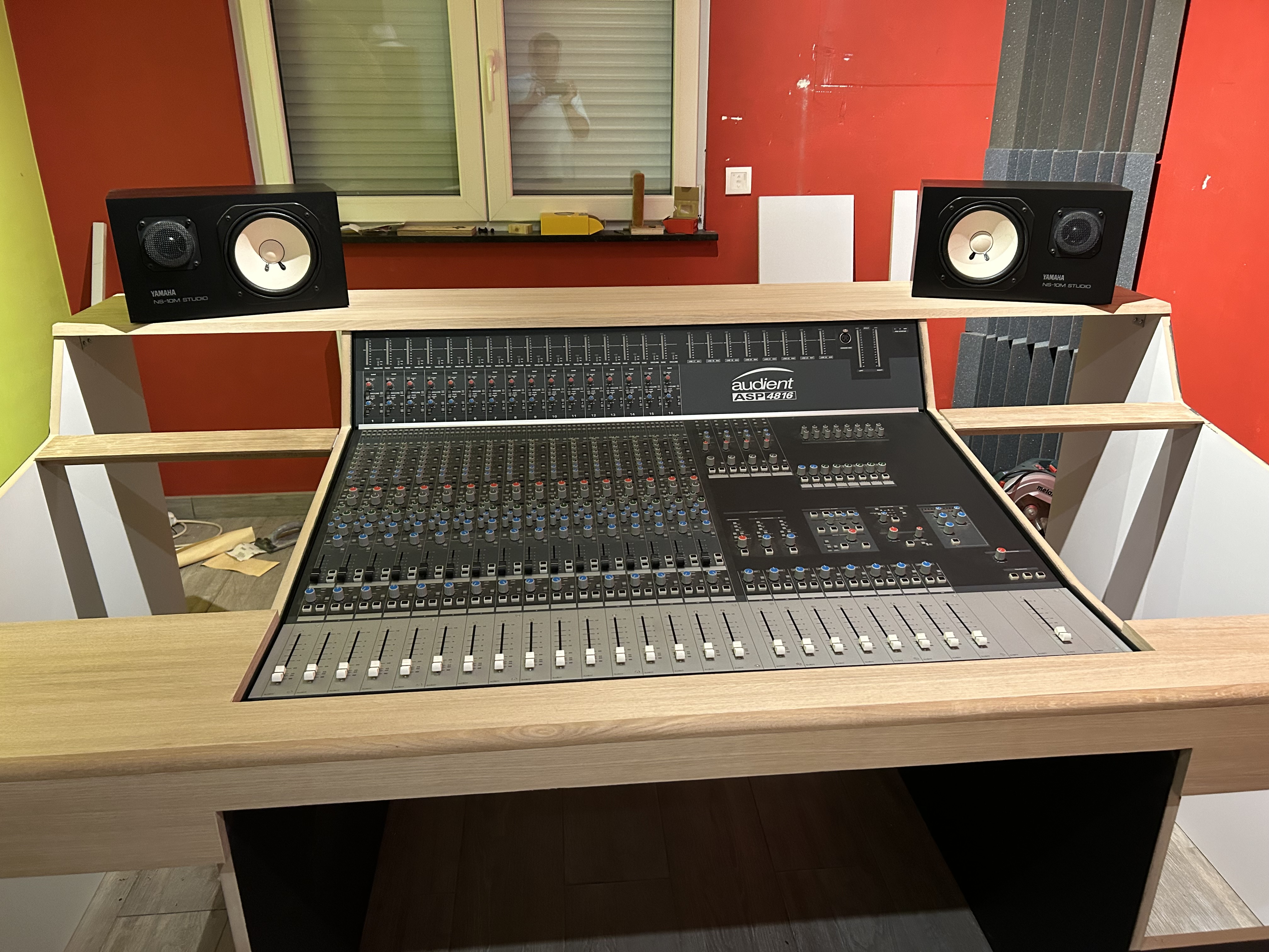 console de mix de studio Audient ASP4816