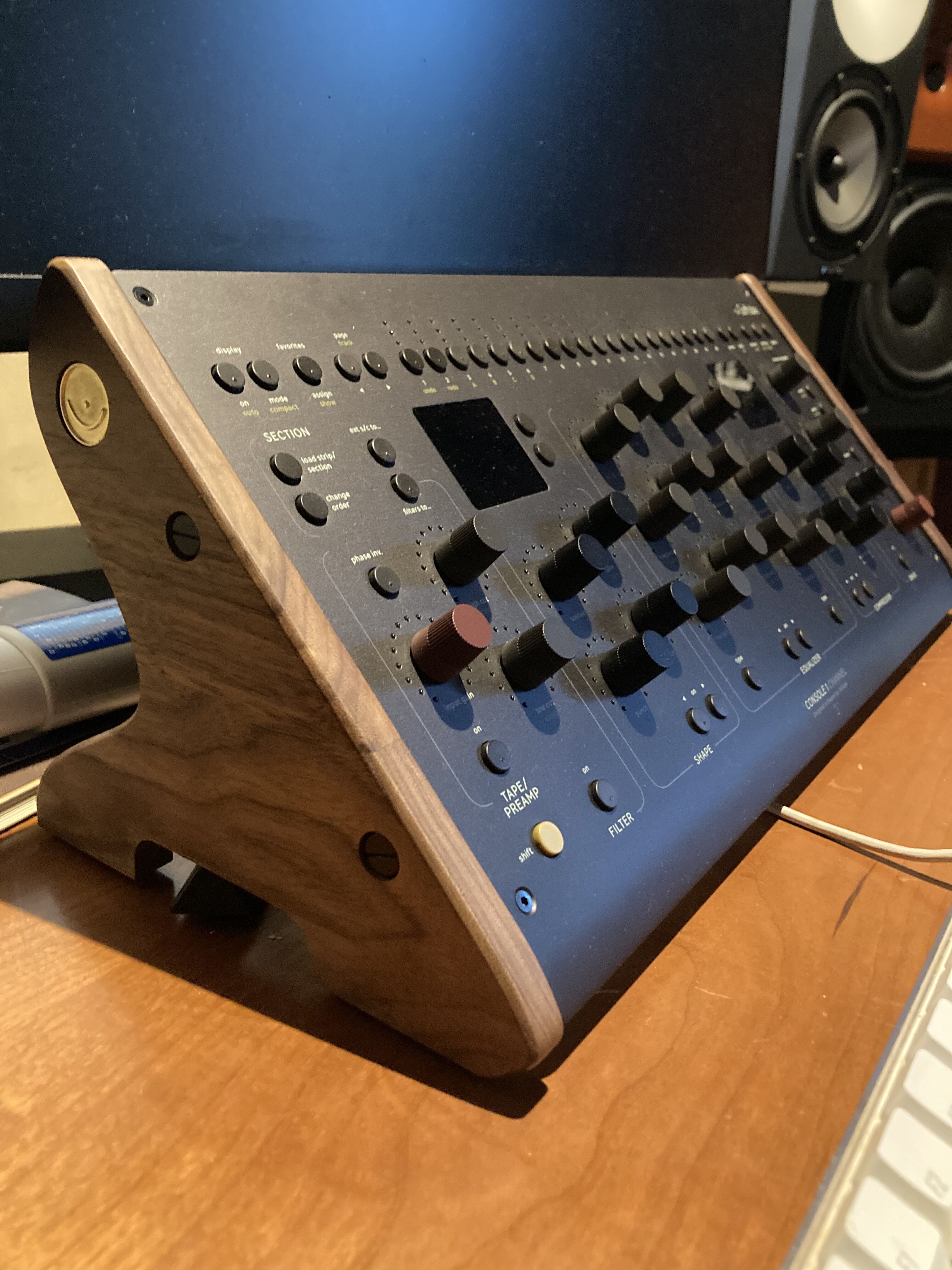 Vends Console 1 avec pieds