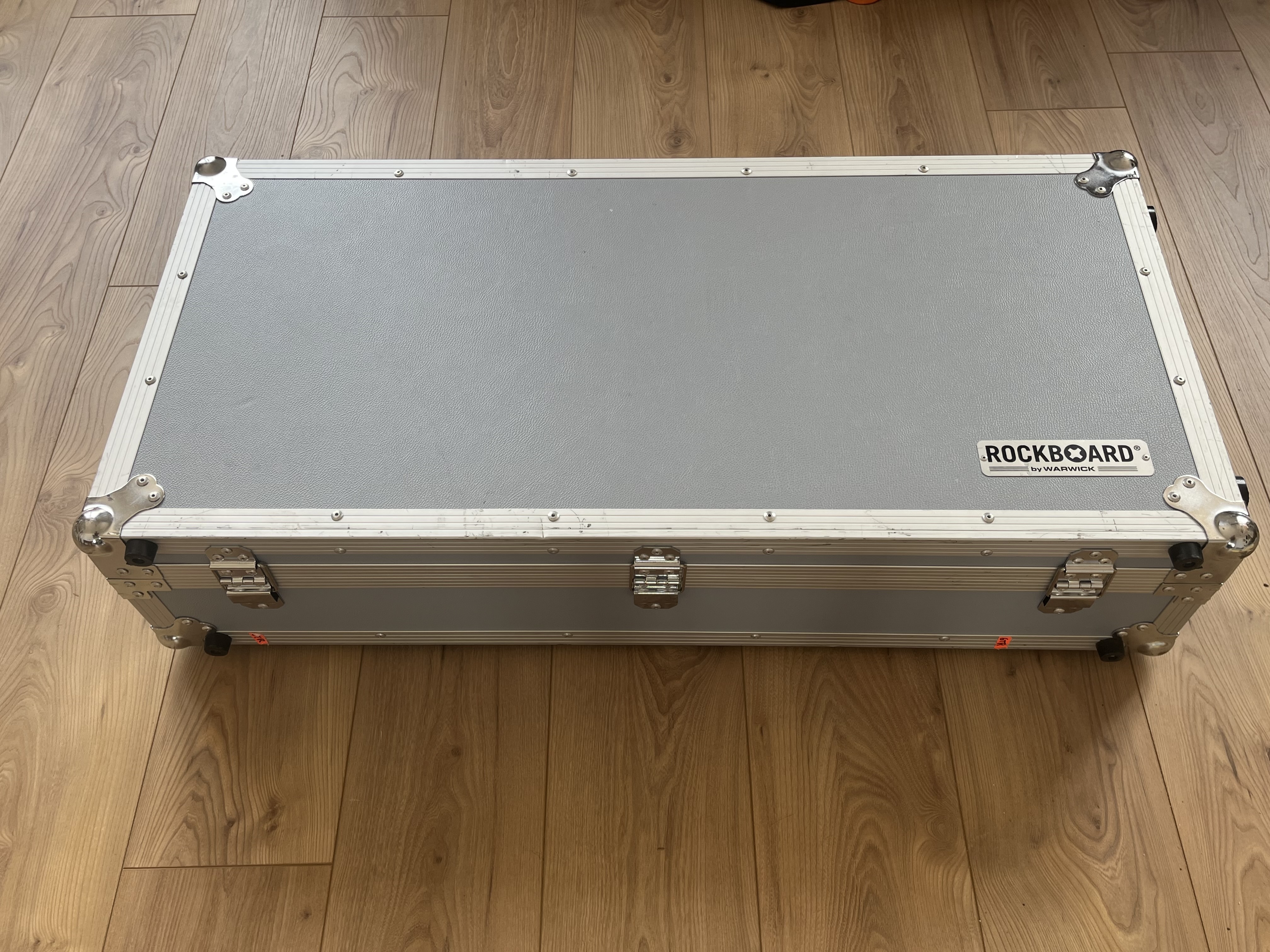 Rockboard CINQUE 5.3 C avec sa flight case