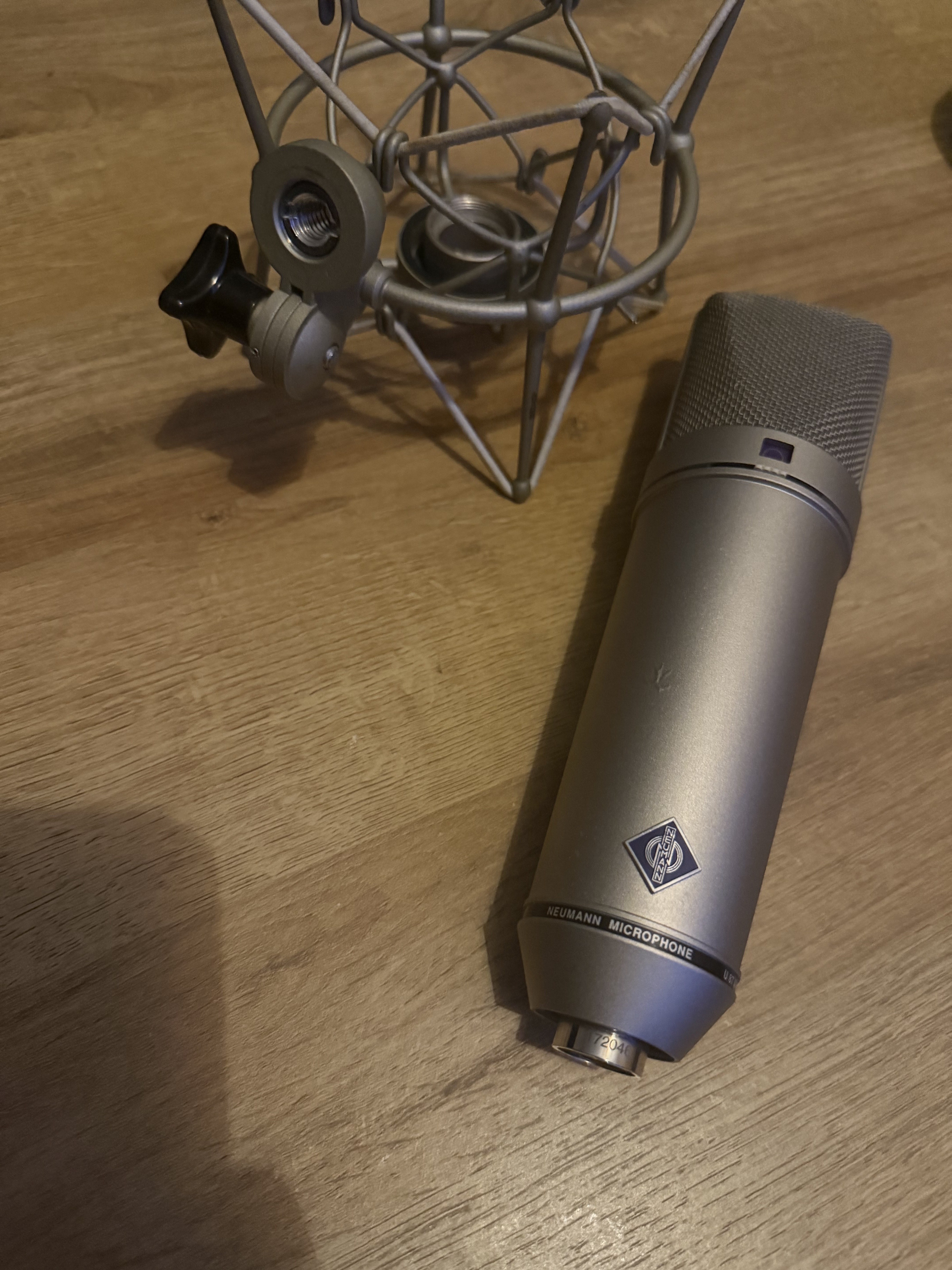 Micro neuman à vendre 