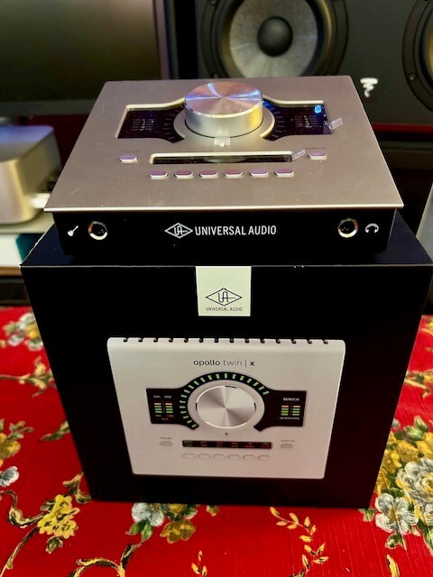 Universal Audio Apollo Twin X DUO Gen 2 avec pack 30 plugins ESSENTIALS+